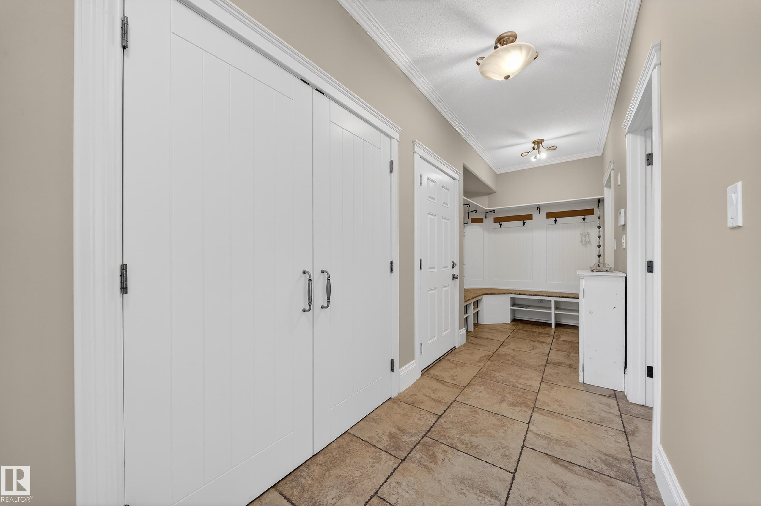 27 Kingdom Place, Leduc, AB - Indoor Photo Showing Other Room