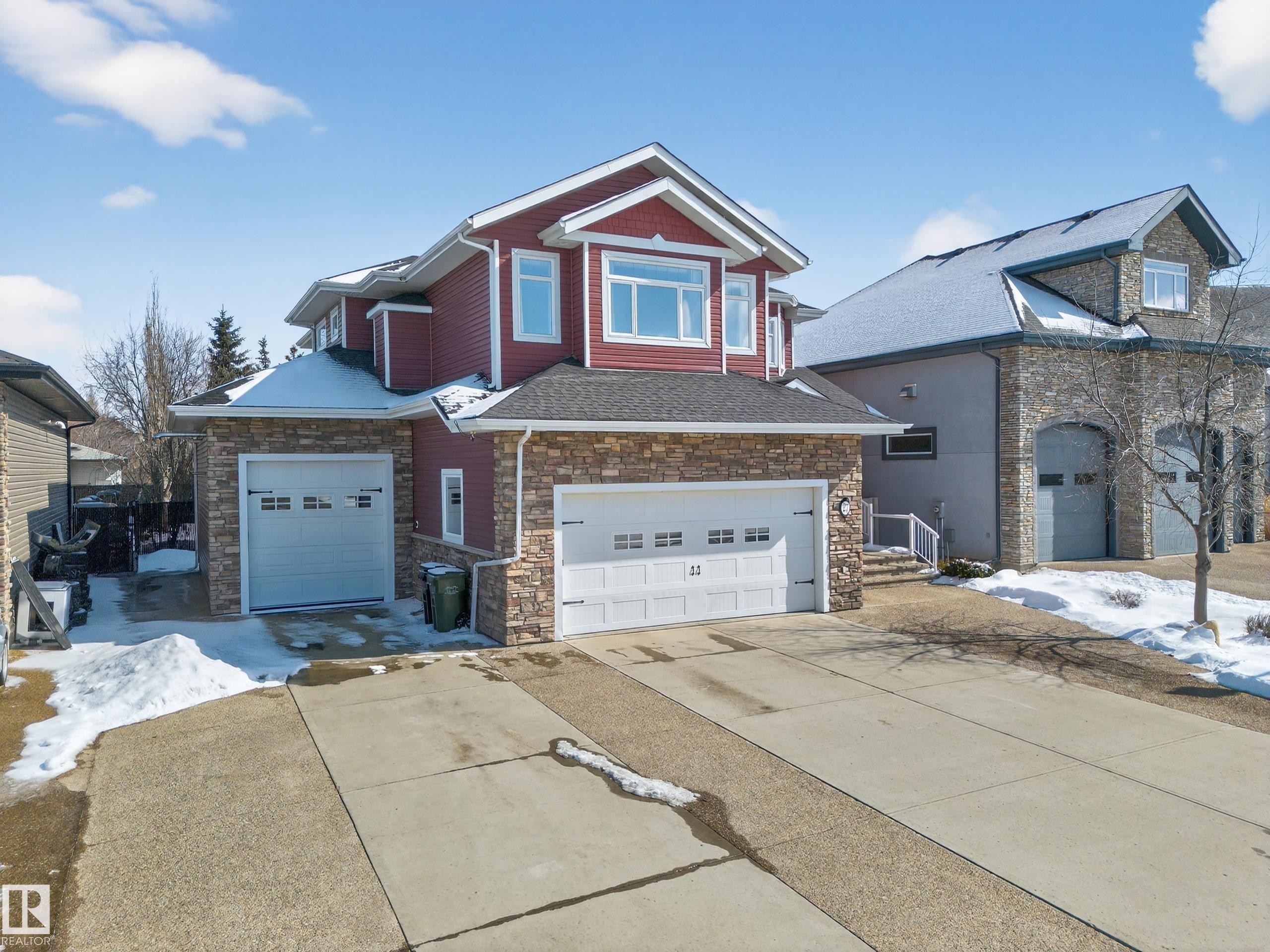 27 Kingdom Place, Leduc, AB - Outdoor With Facade