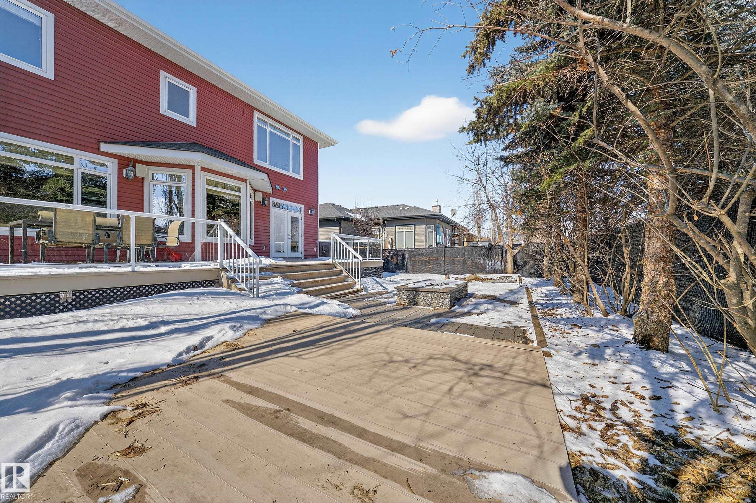 27 Kingdom Place, Leduc, AB - Outdoor