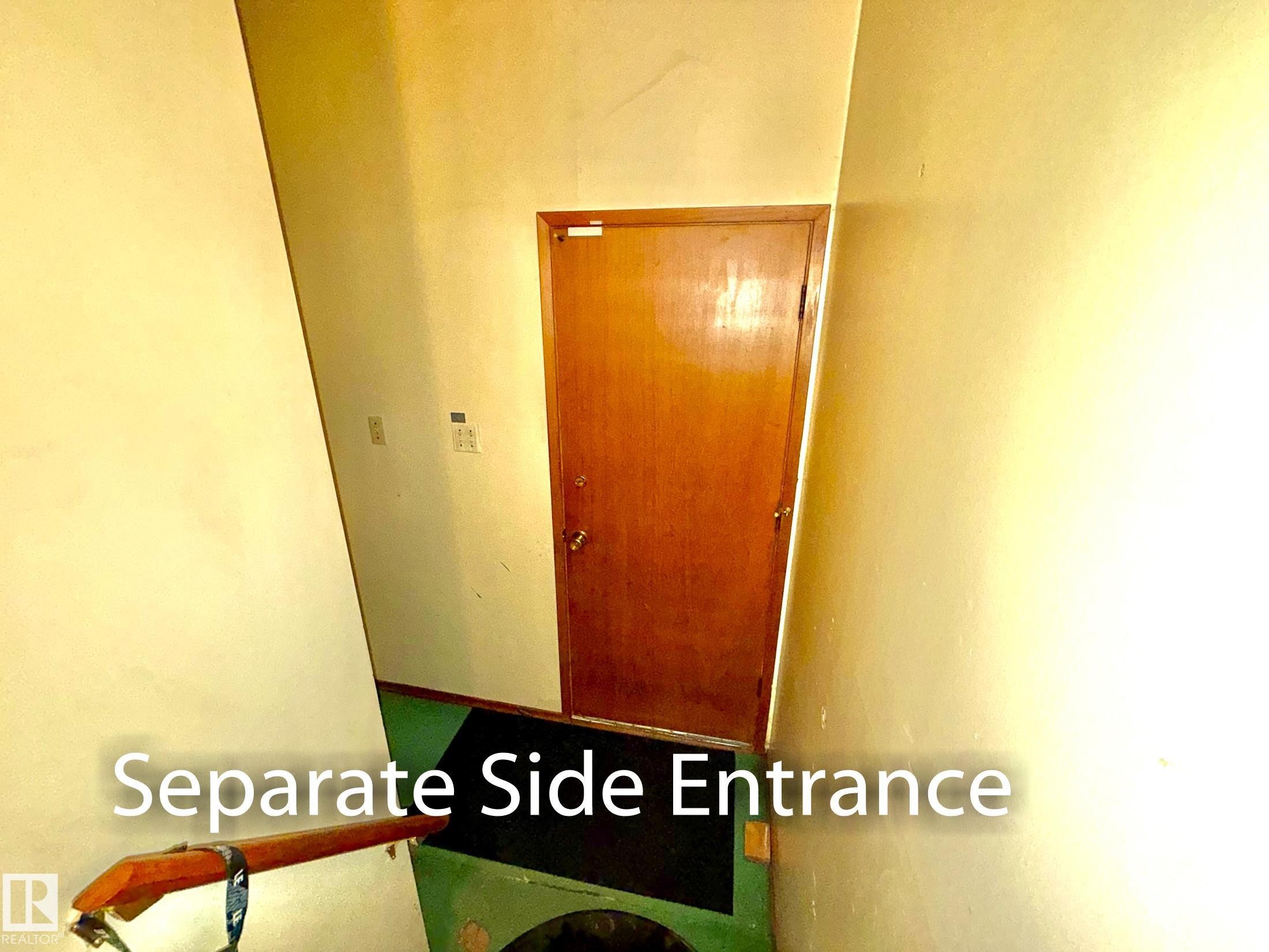 10512 55 Avenue, Edmonton, AB - Photo Showing Other Room