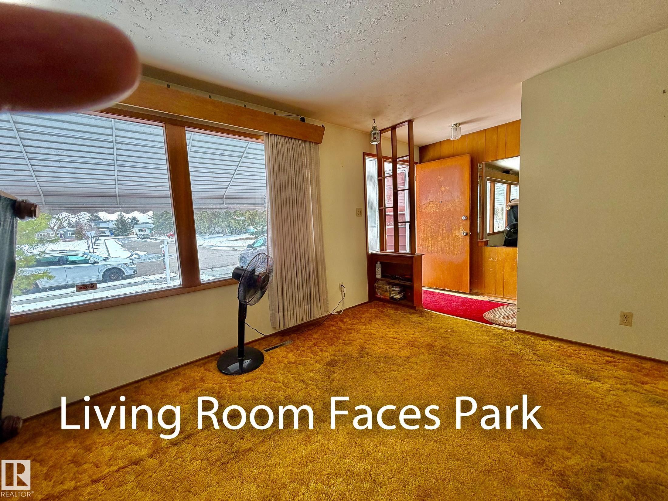 10512 55 Avenue, Edmonton, AB - Indoor Photo Showing Other Room