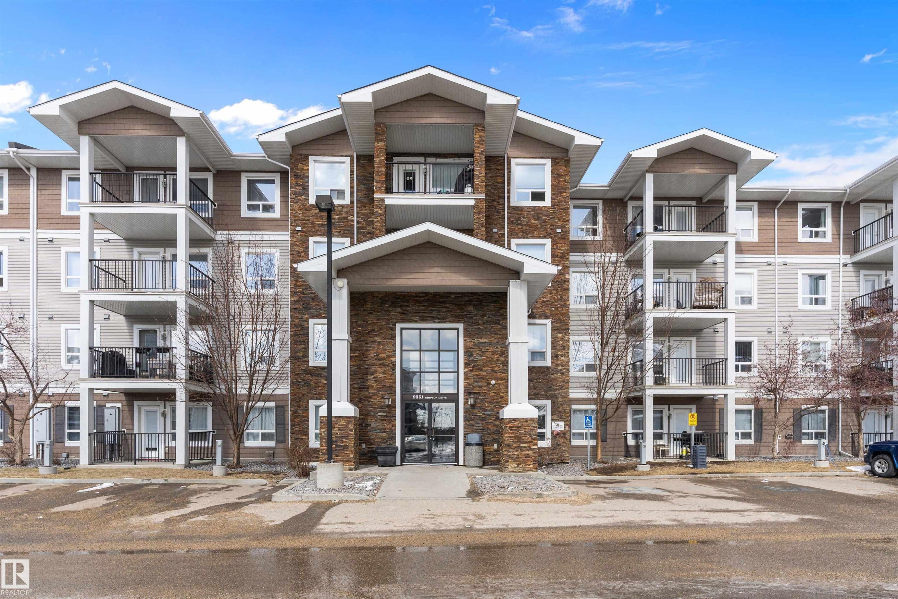 3118 9351 Simpson Drive, Edmonton, AB - Outdoor With Facade