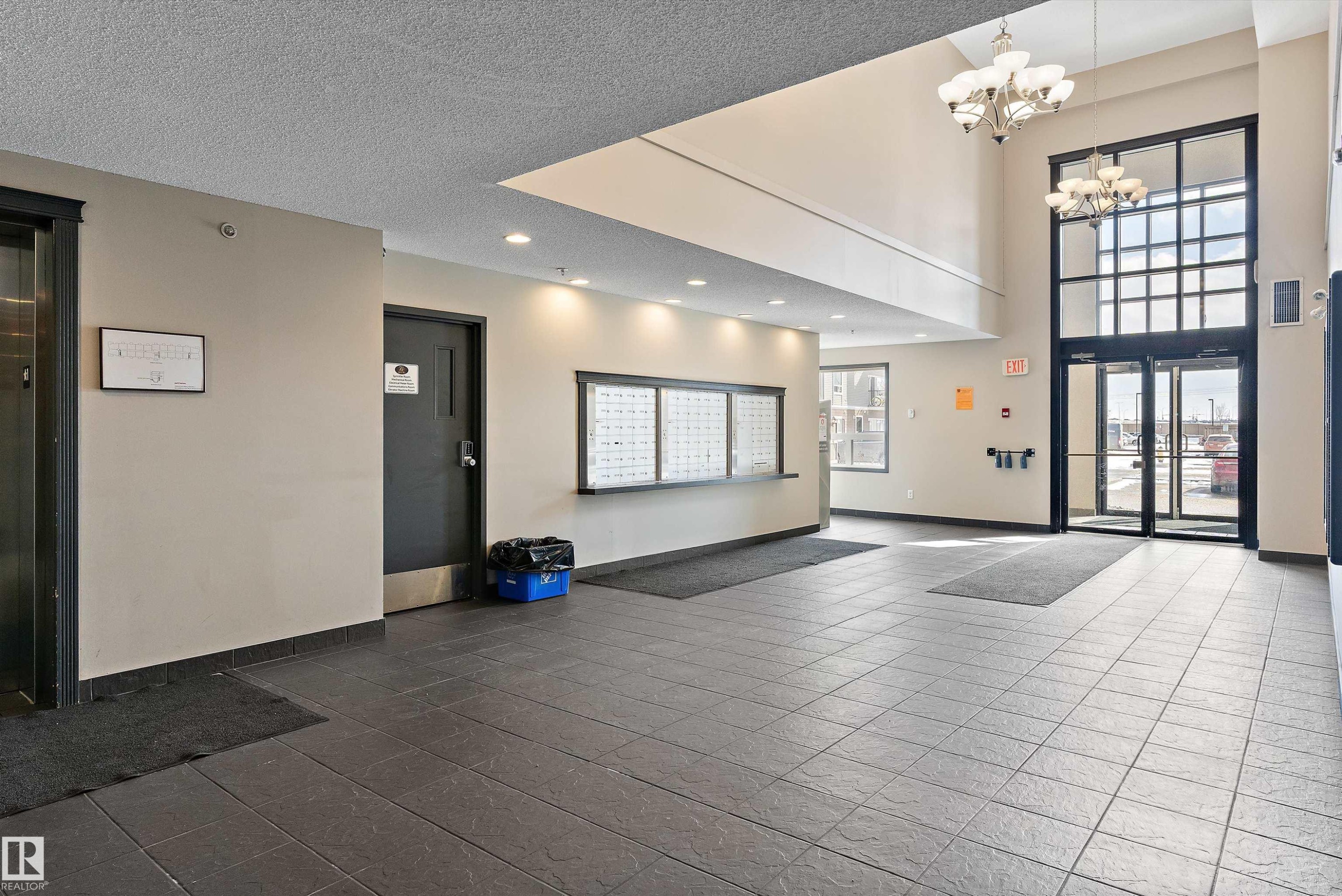 3118 9351 Simpson Drive, Edmonton, AB - Indoor Photo Showing Other Room