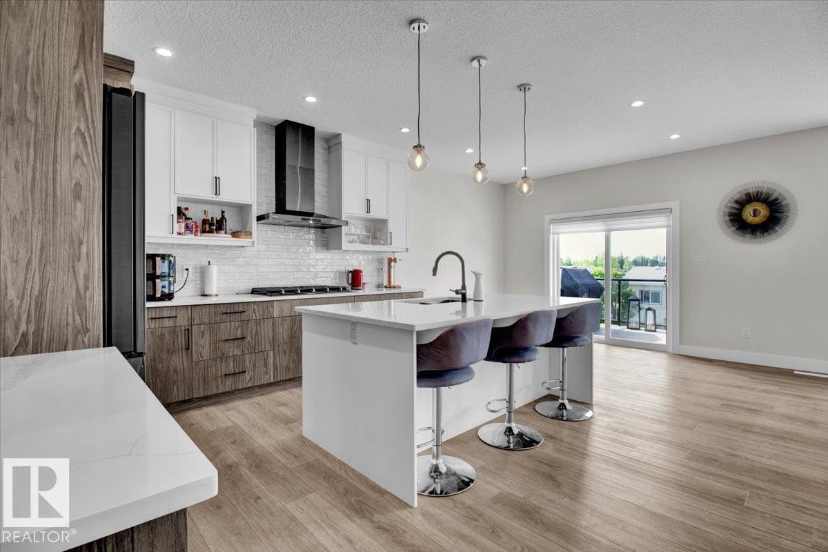 9327 181 Avenue, Edmonton, AB - Indoor Photo Showing Kitchen With Upgraded Kitchen