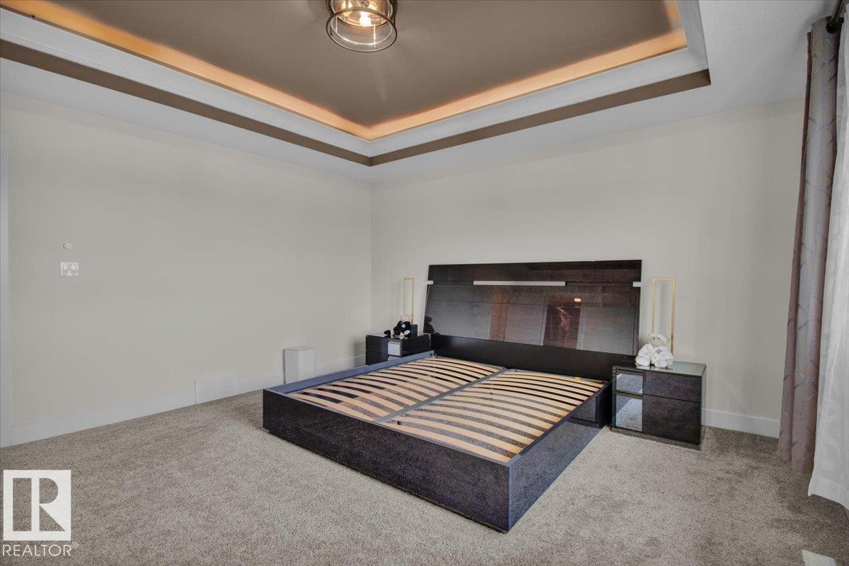 9327 181 Avenue, Edmonton, AB - Indoor Photo Showing Bedroom