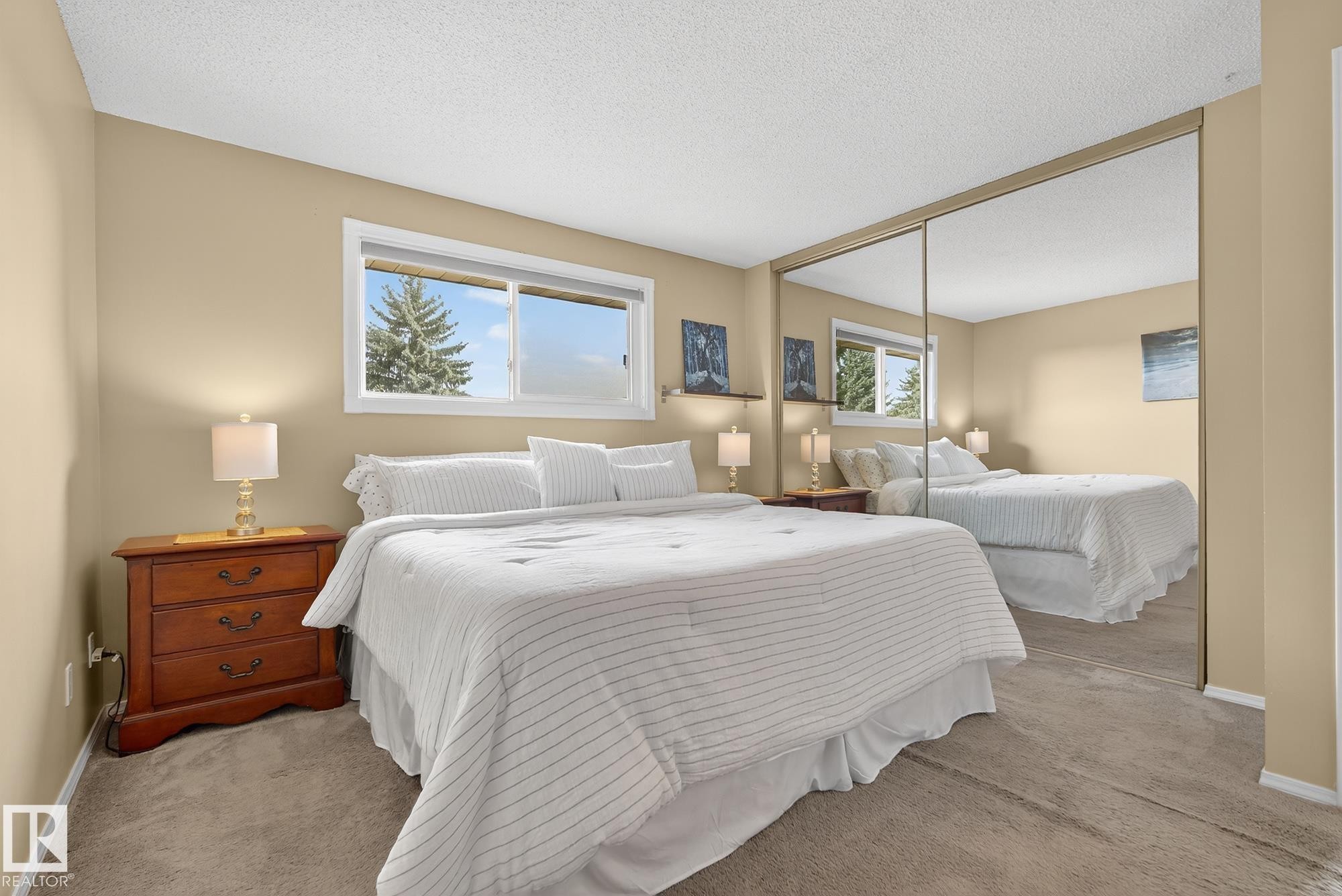 3528 56 Street, Edmonton, AB - Indoor Photo Showing Bedroom