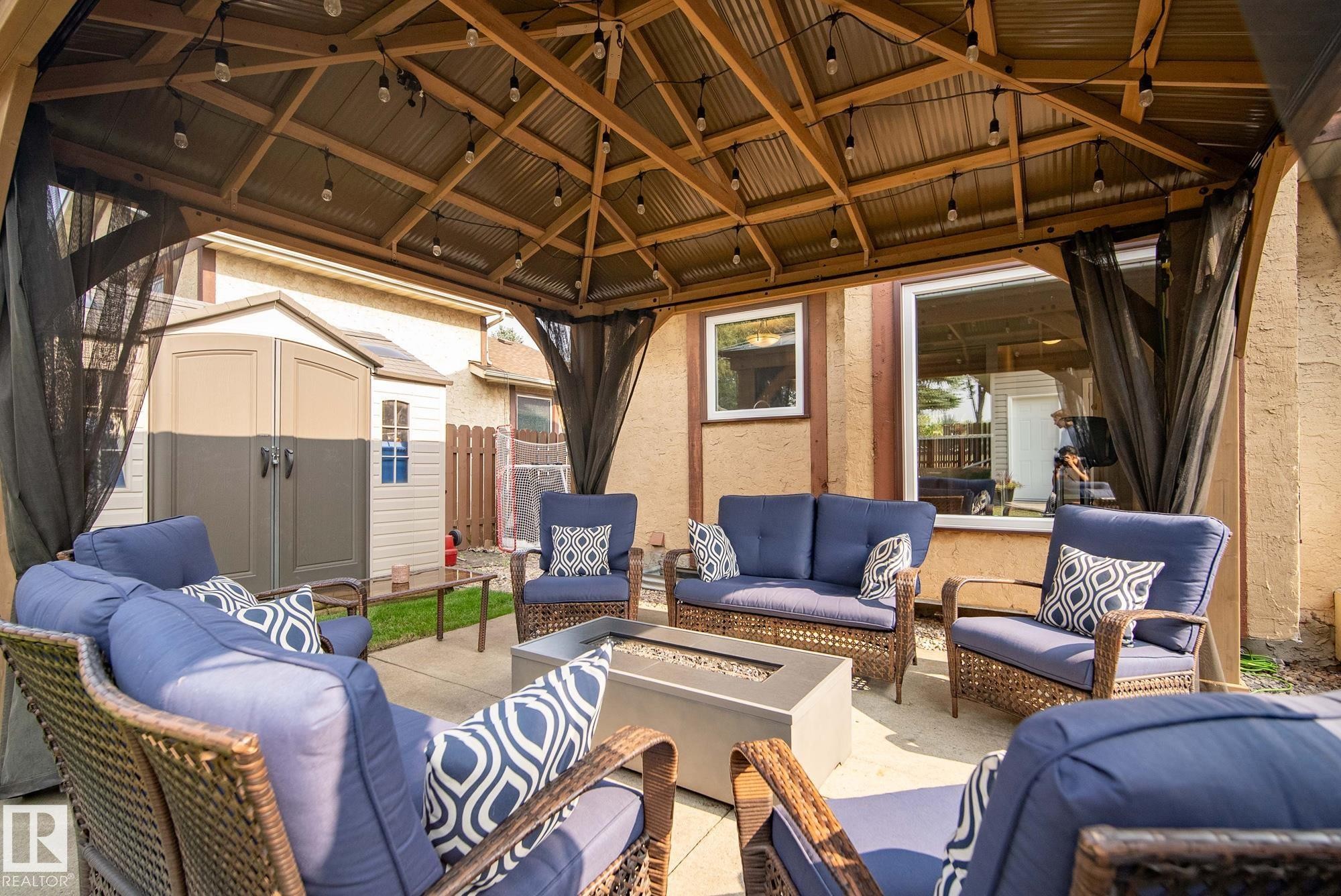 3528 56 Street, Edmonton, AB -