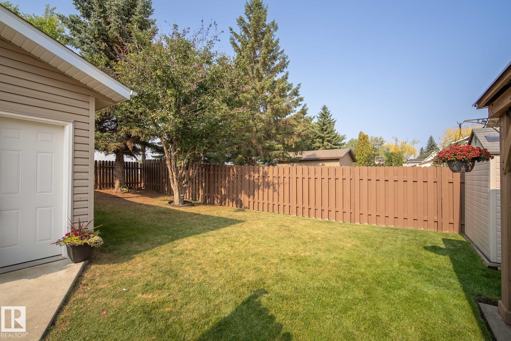 3528 56 Street, Edmonton, AB - Outdoor