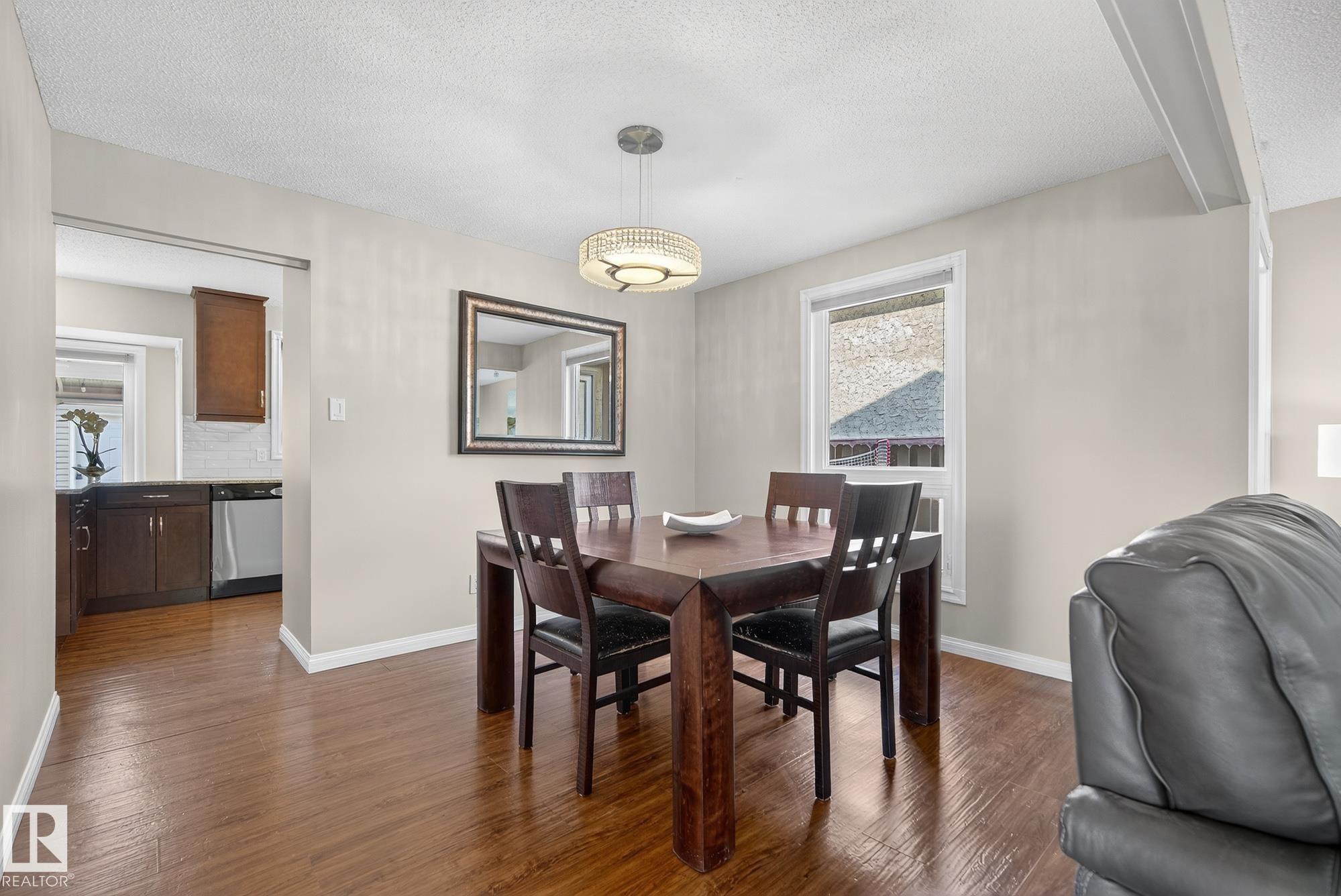 3528 56 Street, Edmonton, AB - Indoor Photo Showing Dining Room