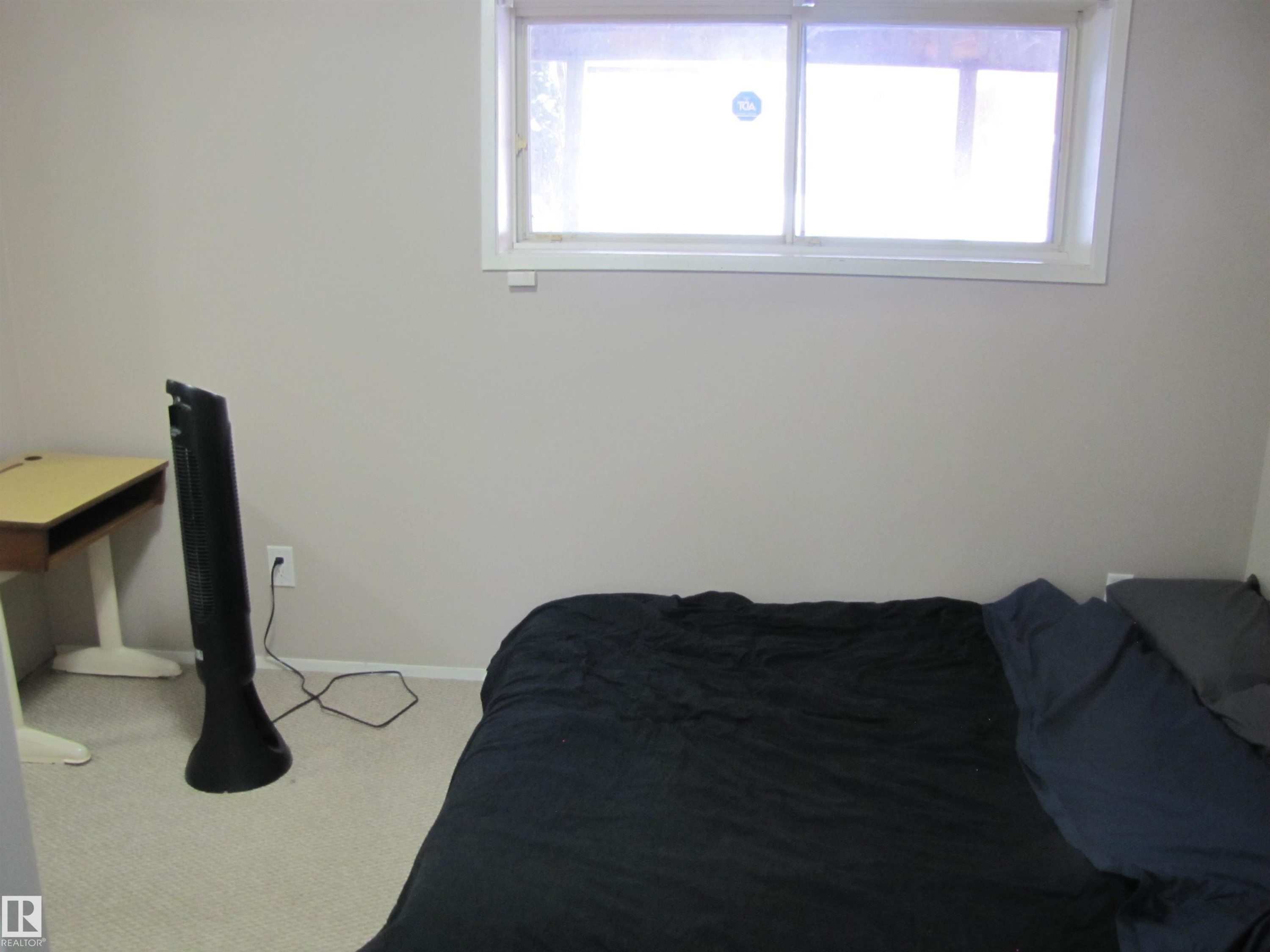 Room featuring light-colored walls and carpeted flooring - 3617 43A Avenue, Edmonton, AB - Indoor Photo Showing Other Room
