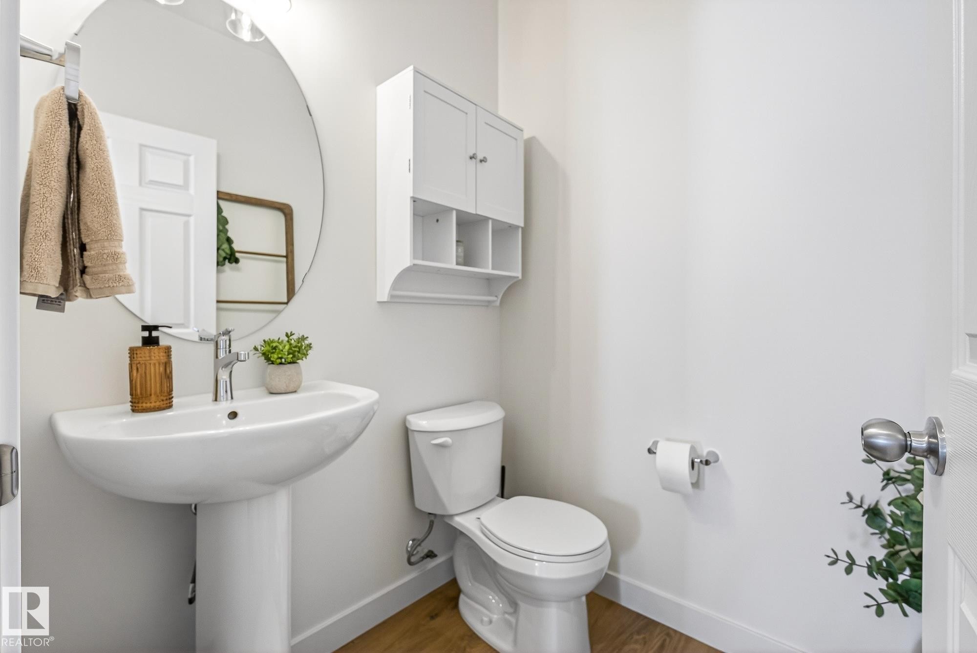 18 Nouveau Drive, St. Albert, AB - Indoor Photo Showing Bathroom