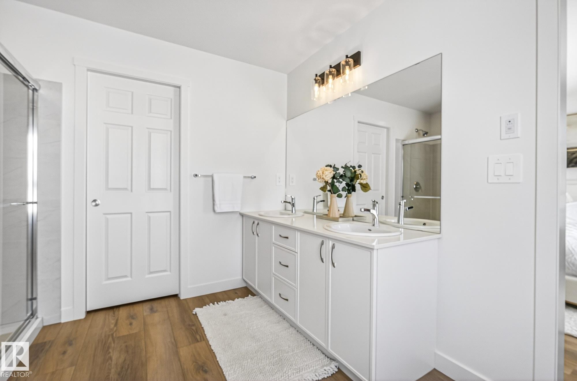 18 Nouveau Drive, St. Albert, AB - Indoor Photo Showing Bathroom