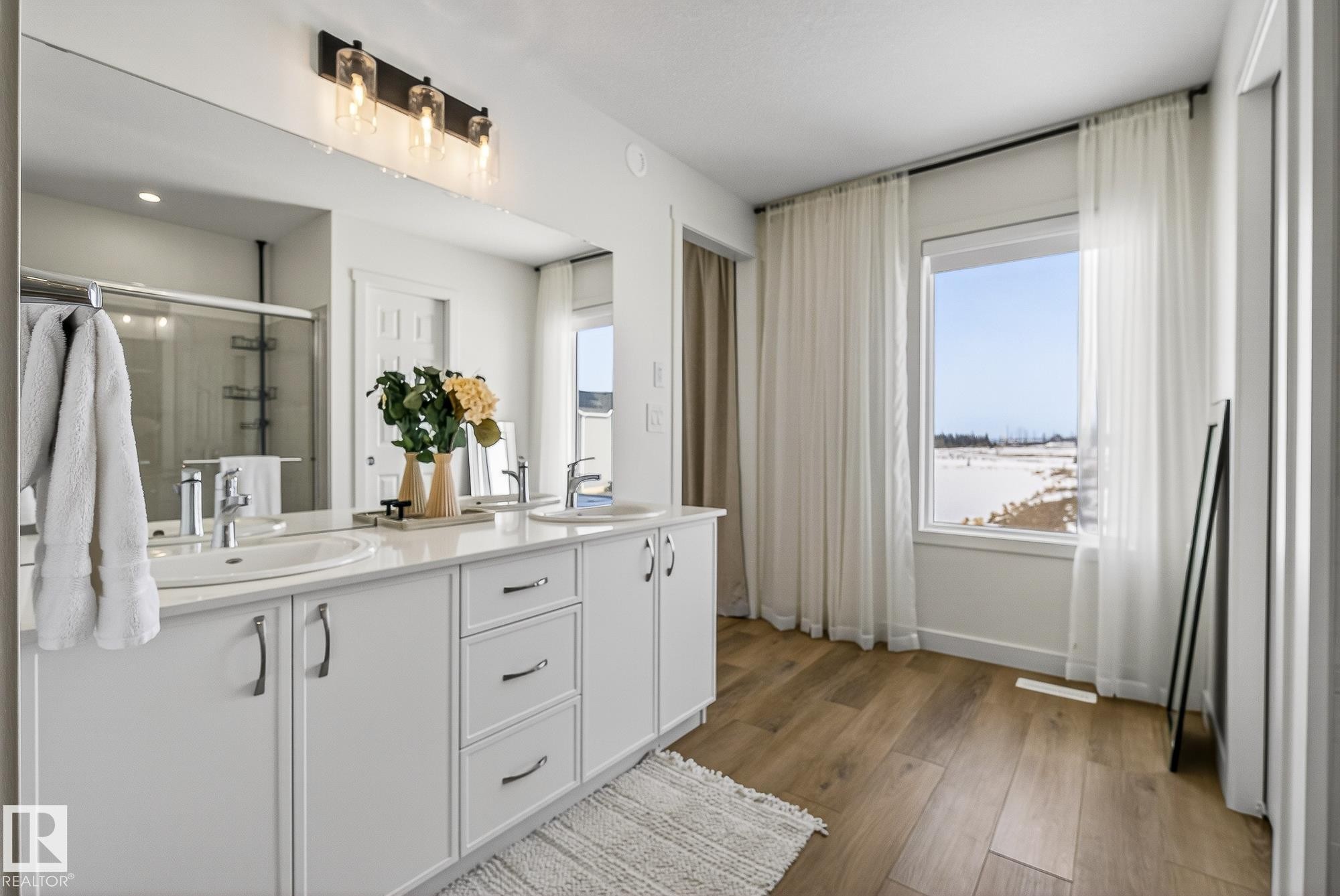 18 Nouveau Drive, St. Albert, AB - Indoor Photo Showing Bathroom