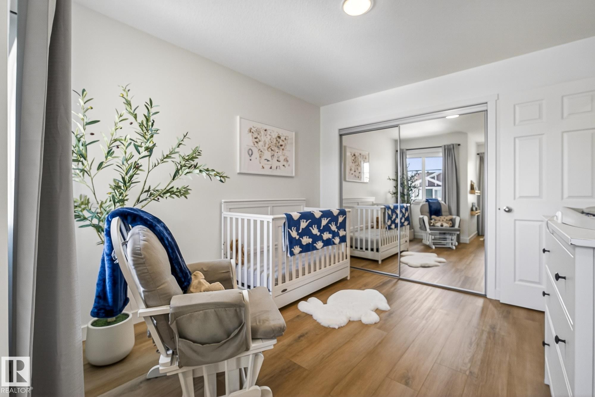 18 Nouveau Drive, St. Albert, AB - Indoor Photo Showing Other Room