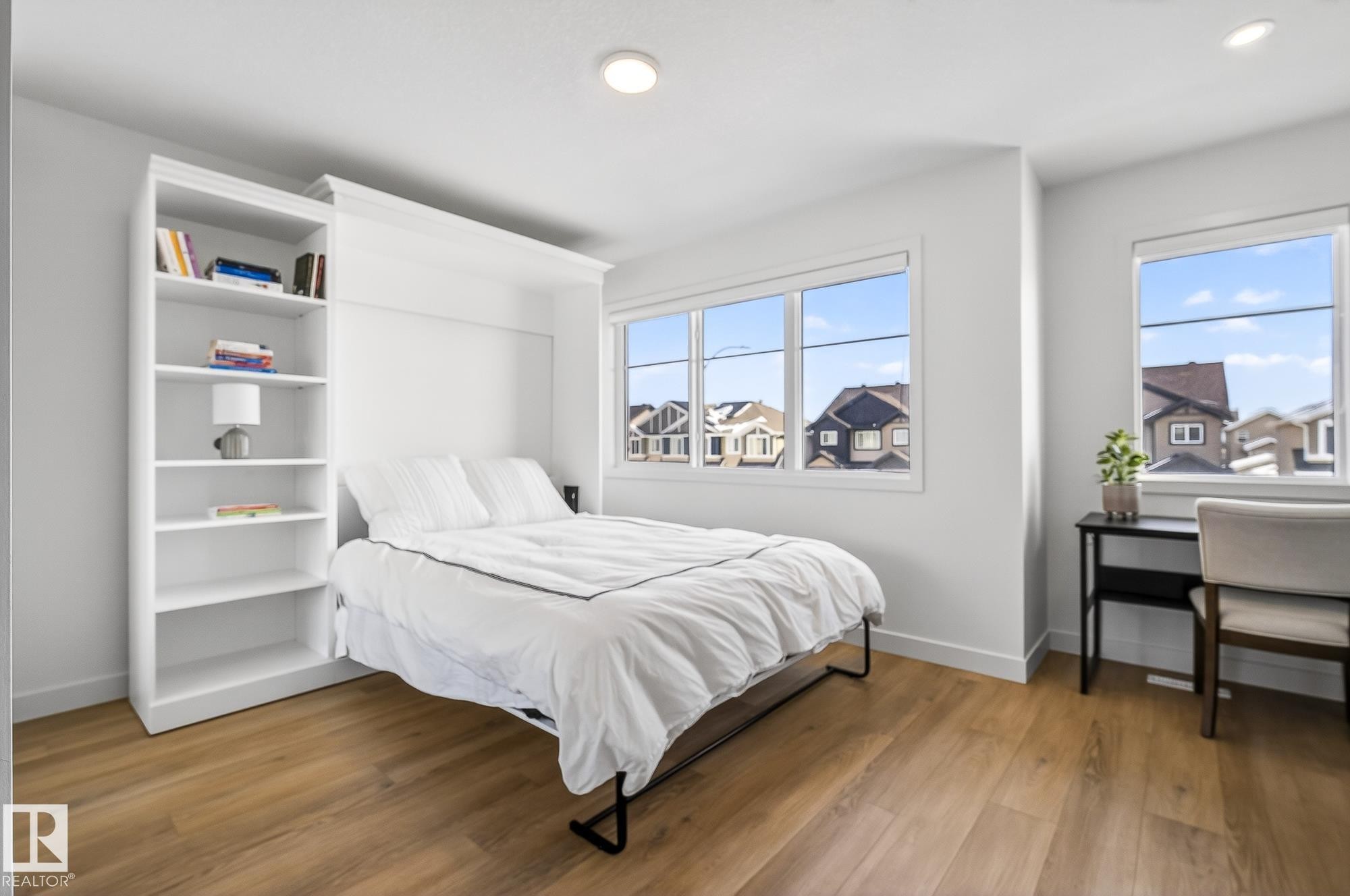 18 Nouveau Drive, St. Albert, AB - Indoor Photo Showing Bedroom