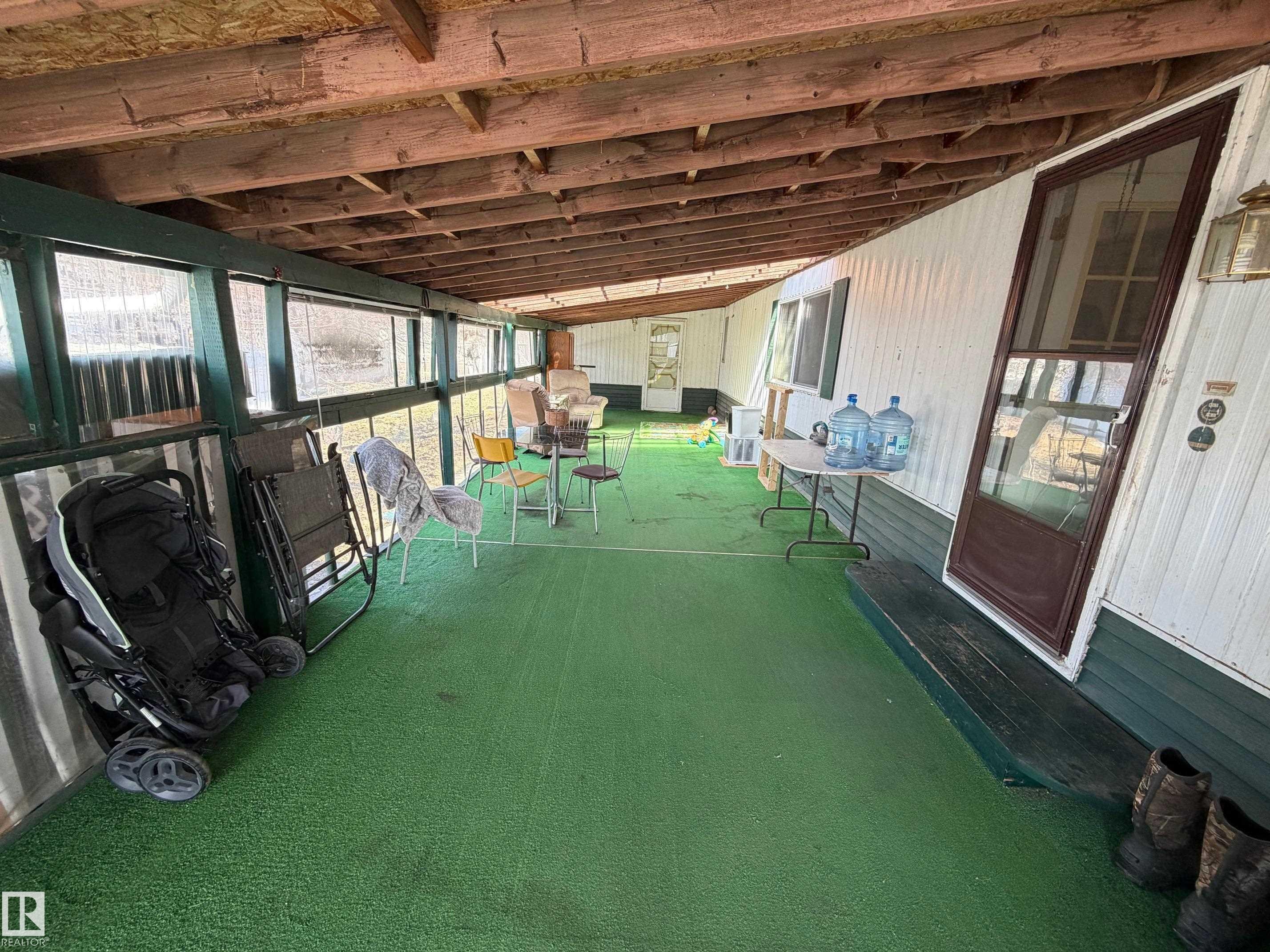 32 4202 45 Street, Wetaskiwin, AB - Indoor