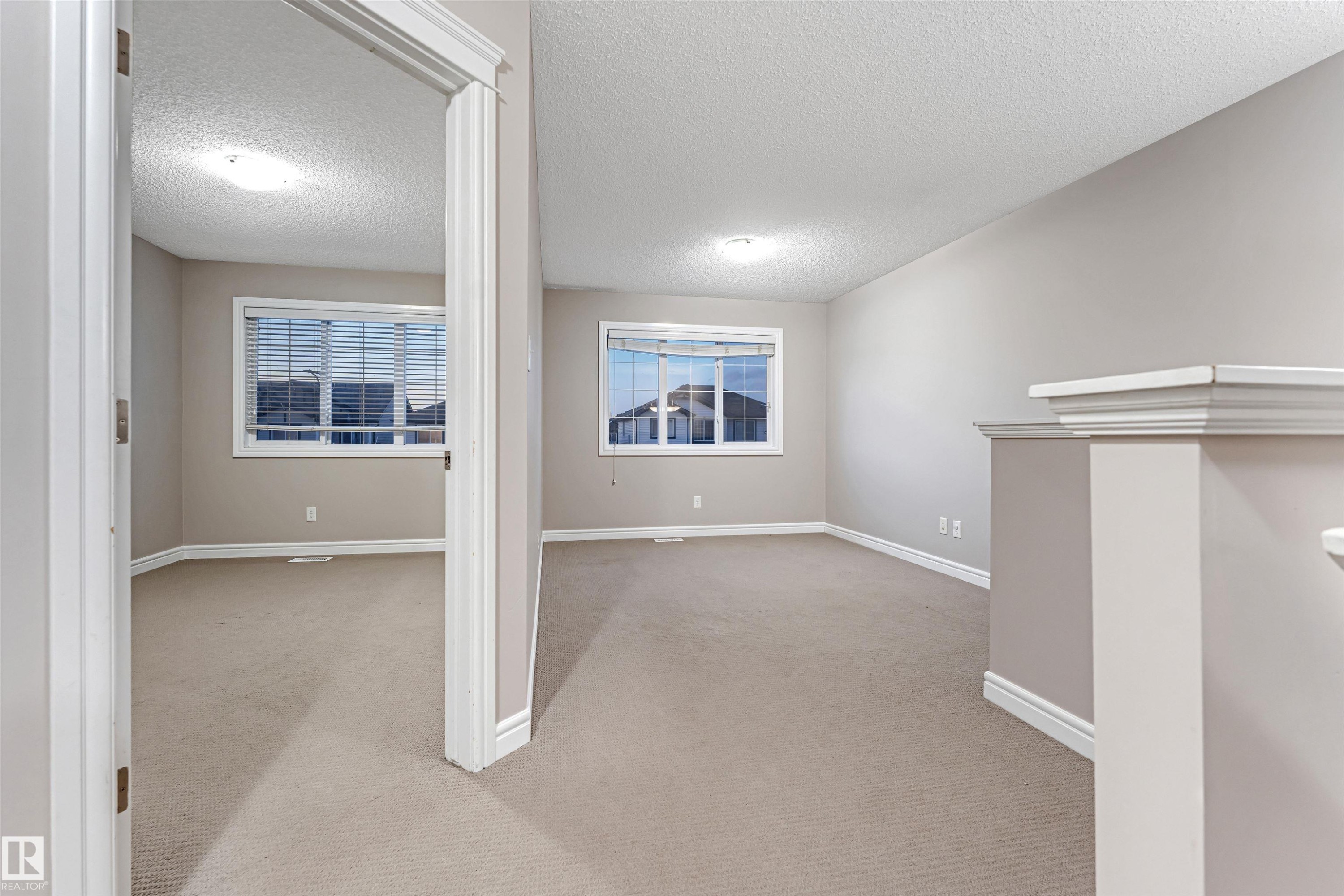 2929 16A Avenue, Edmonton, AB - Indoor Photo Showing Other Room