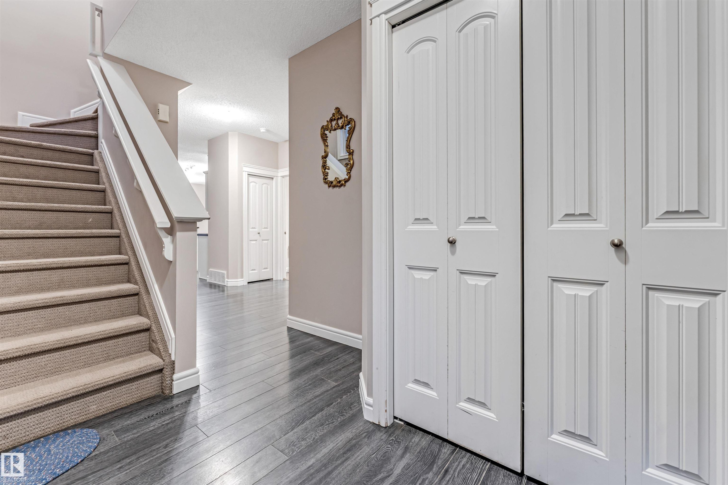 2929 16A Avenue, Edmonton, AB - Indoor Photo Showing Other Room