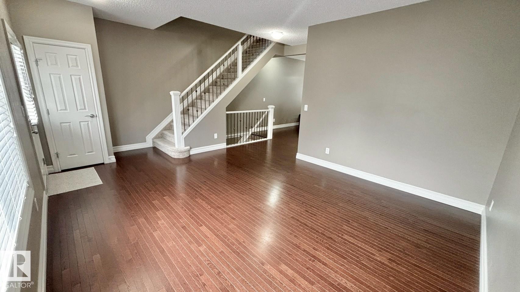 16 2003 Rabbit Hill Road Nw, Edmonton, AB - Indoor Photo Showing Other Room