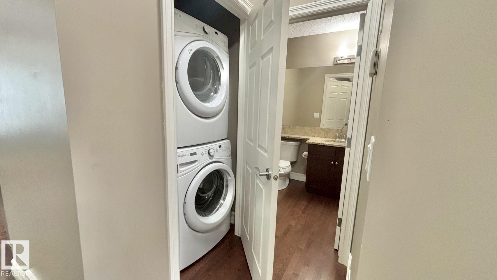 16 2003 Rabbit Hill Road Nw, Edmonton, AB - Indoor Photo Showing Laundry Room