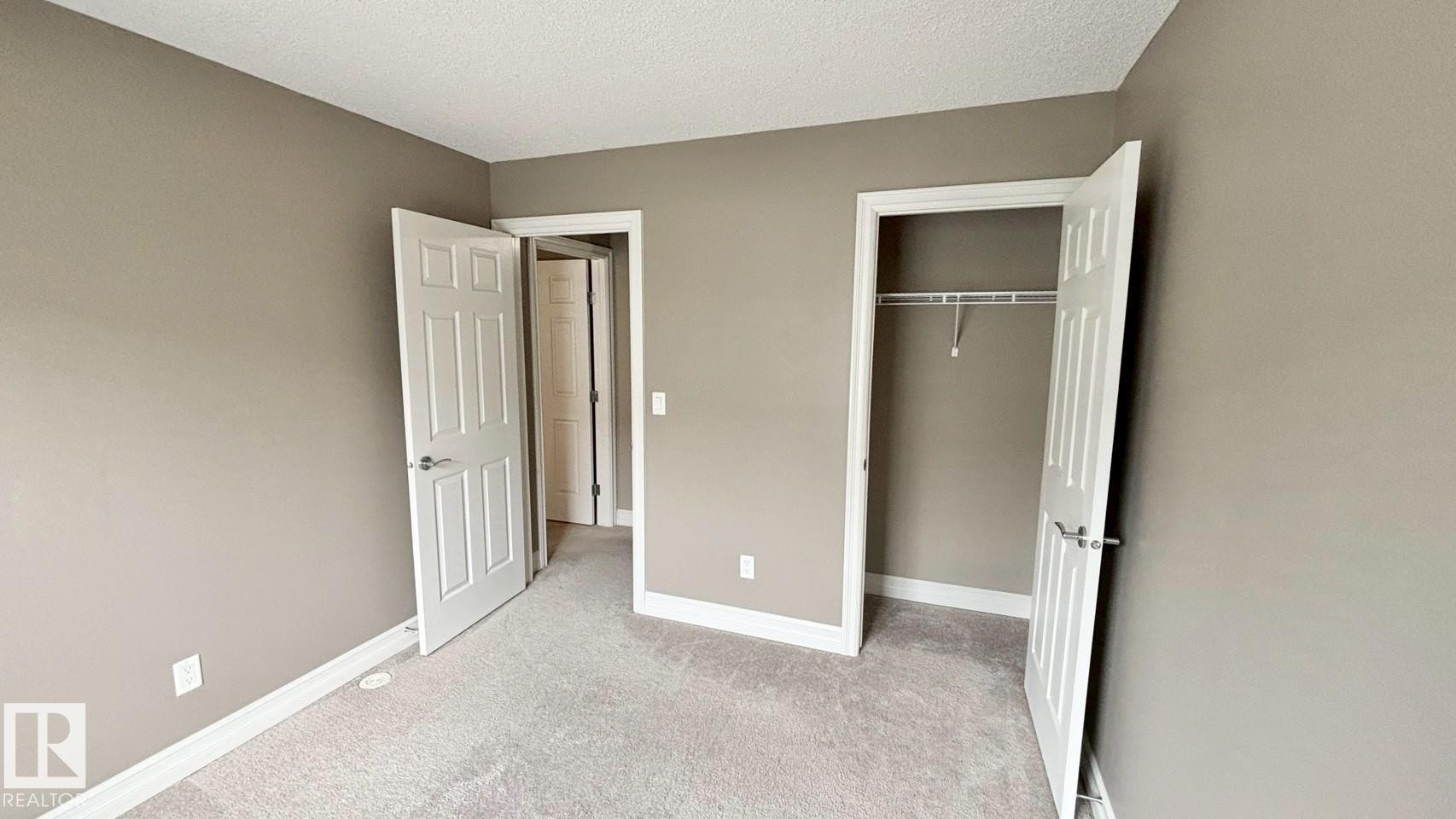 16 2003 Rabbit Hill Road Nw, Edmonton, AB - Indoor