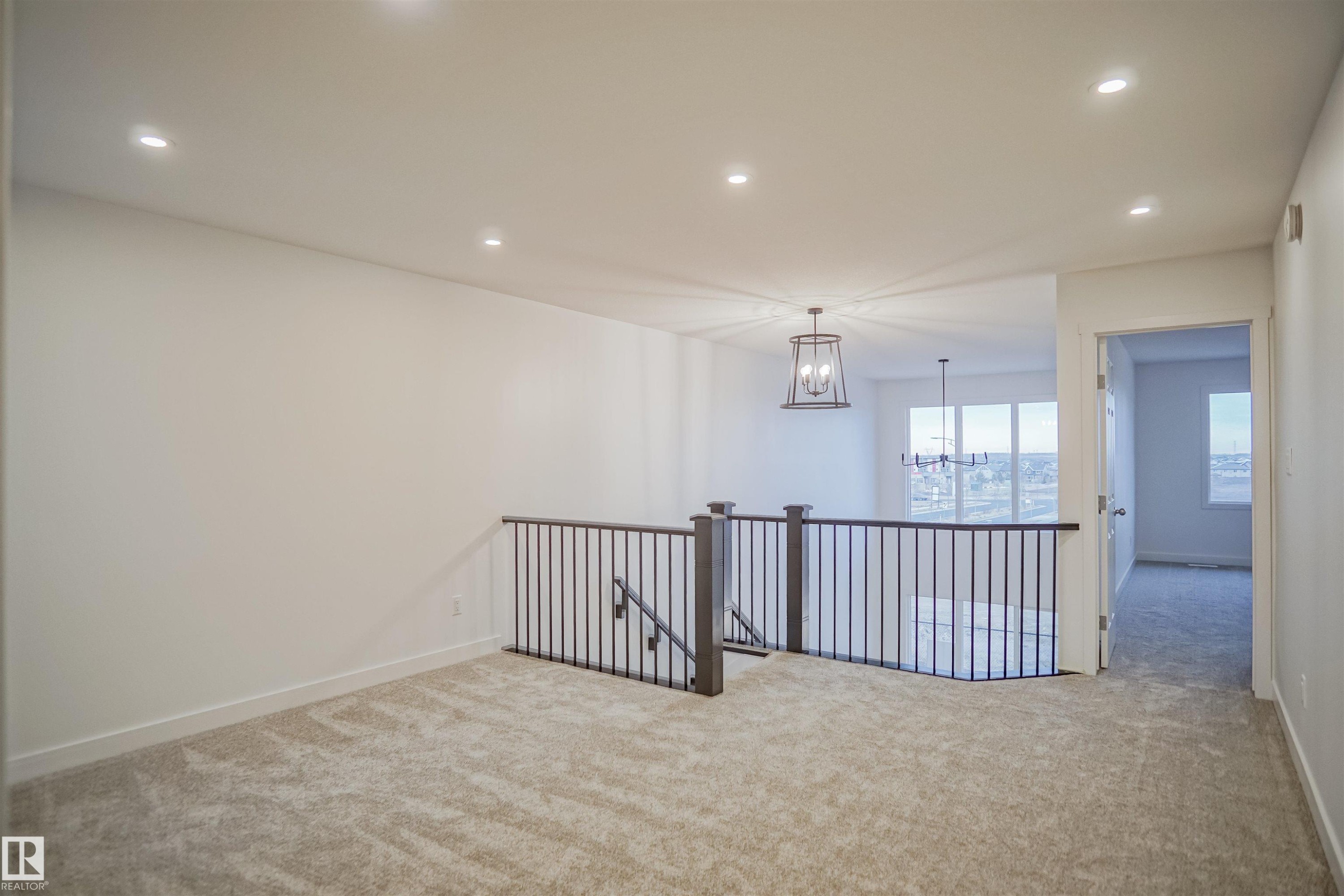 22940 82 Avenue, Edmonton, AB - Indoor Photo Showing Other Room