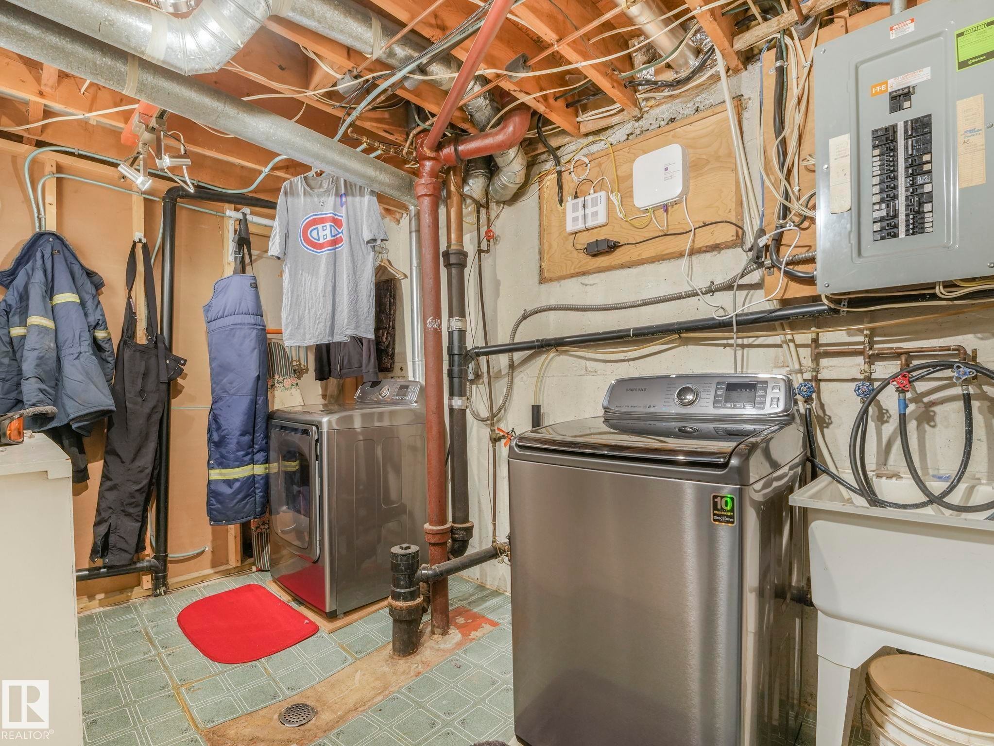 7653 91 Avenue, Edmonton, AB - Indoor Photo Showing Basement