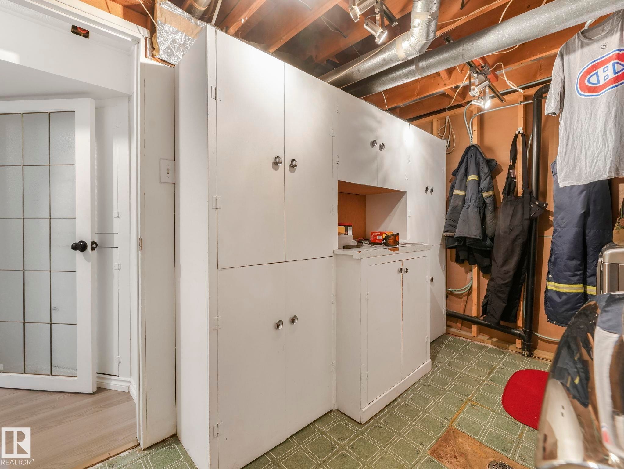 7653 91 Avenue, Edmonton, AB - Indoor Photo Showing Basement