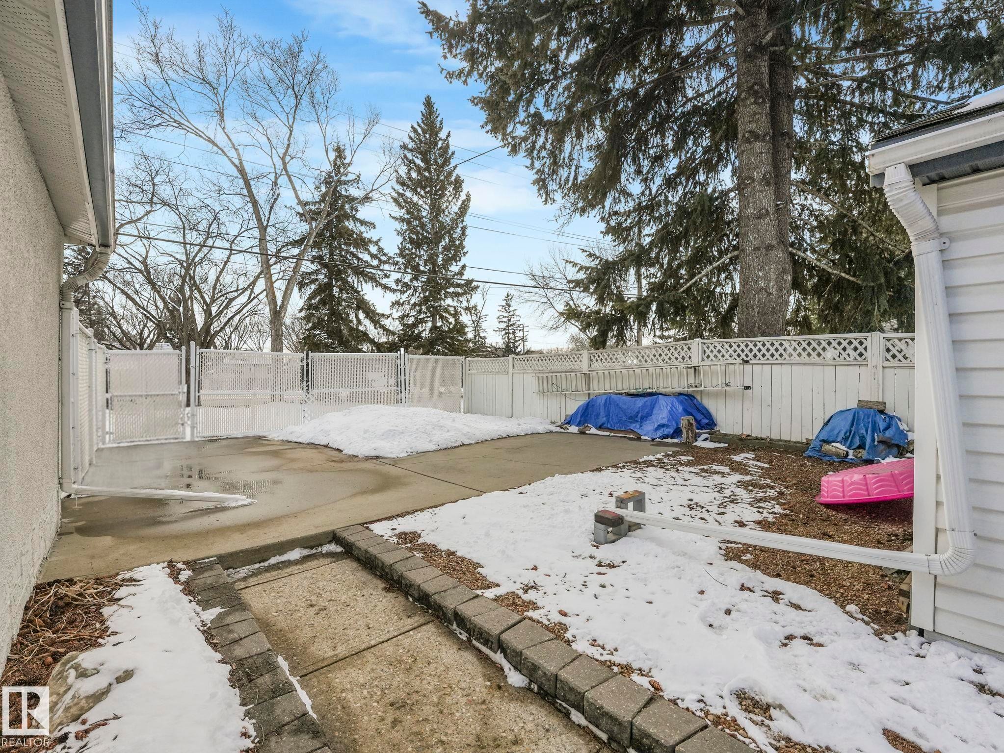 7653 91 Avenue, Edmonton, AB - Outdoor