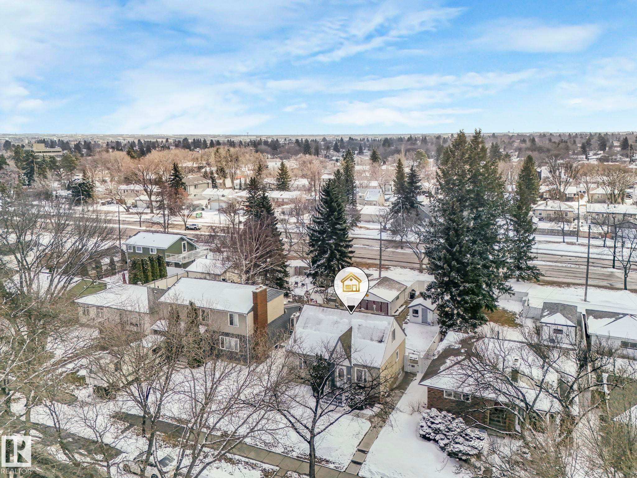 7653 91 Avenue, Edmonton, AB - Outdoor With View