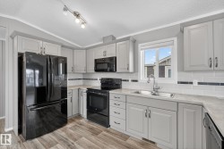 18 Aspen Avenue Morinville, AB T8R 2P7