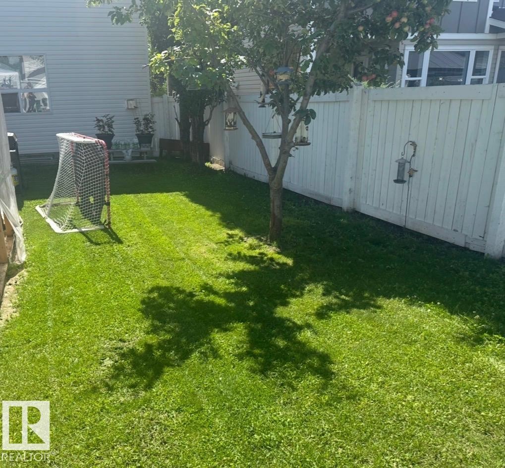 1750 Tomlinson Common, Edmonton, AB - Outdoor