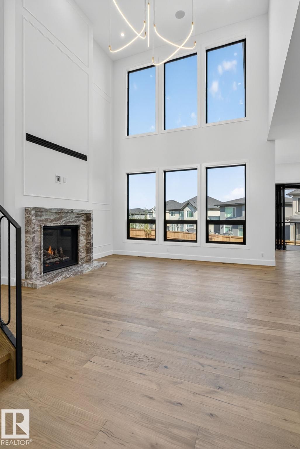 4706 Knight Close, Edmonton, AB - Indoor With Fireplace