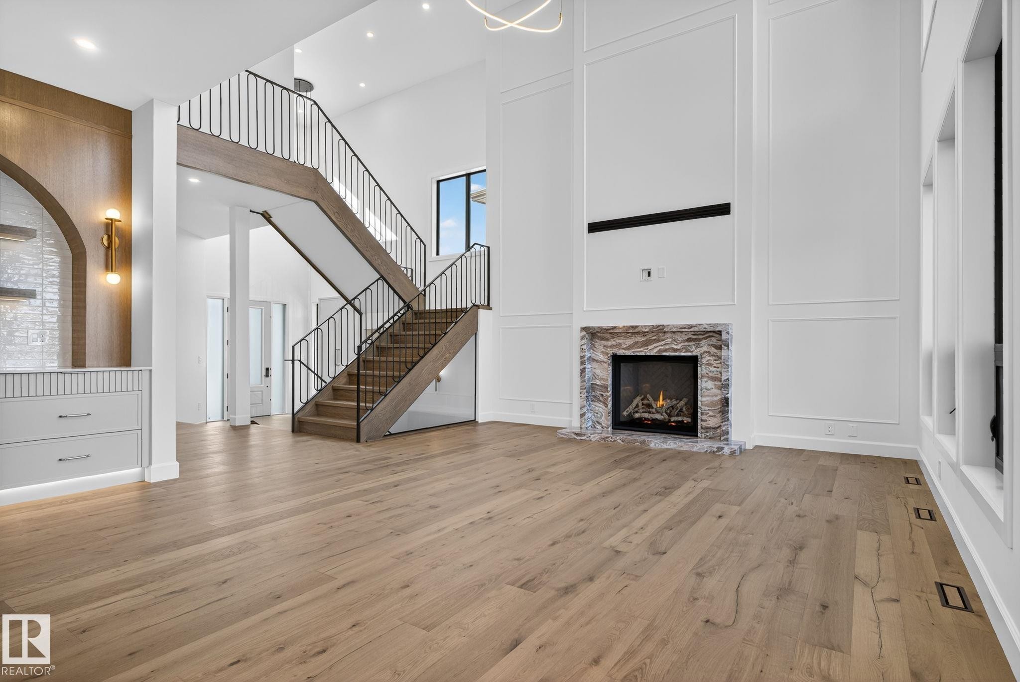 4706 Knight Close, Edmonton, AB - Indoor With Fireplace