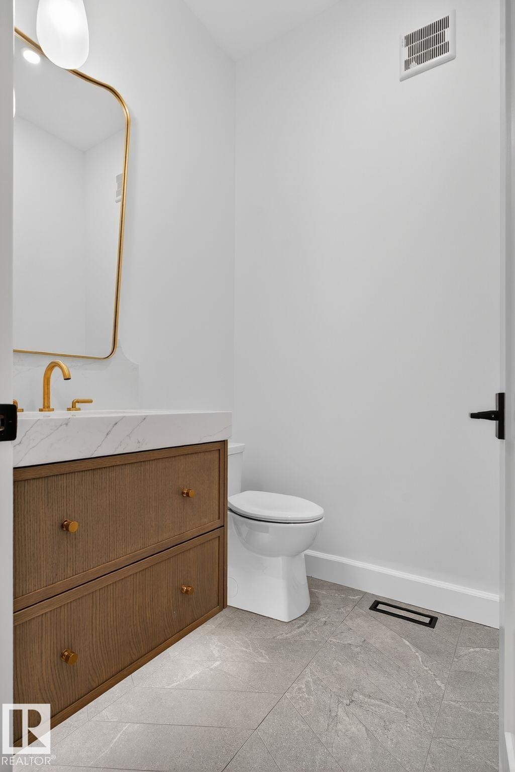 4706 Knight Close, Edmonton, AB - Indoor Photo Showing Bathroom