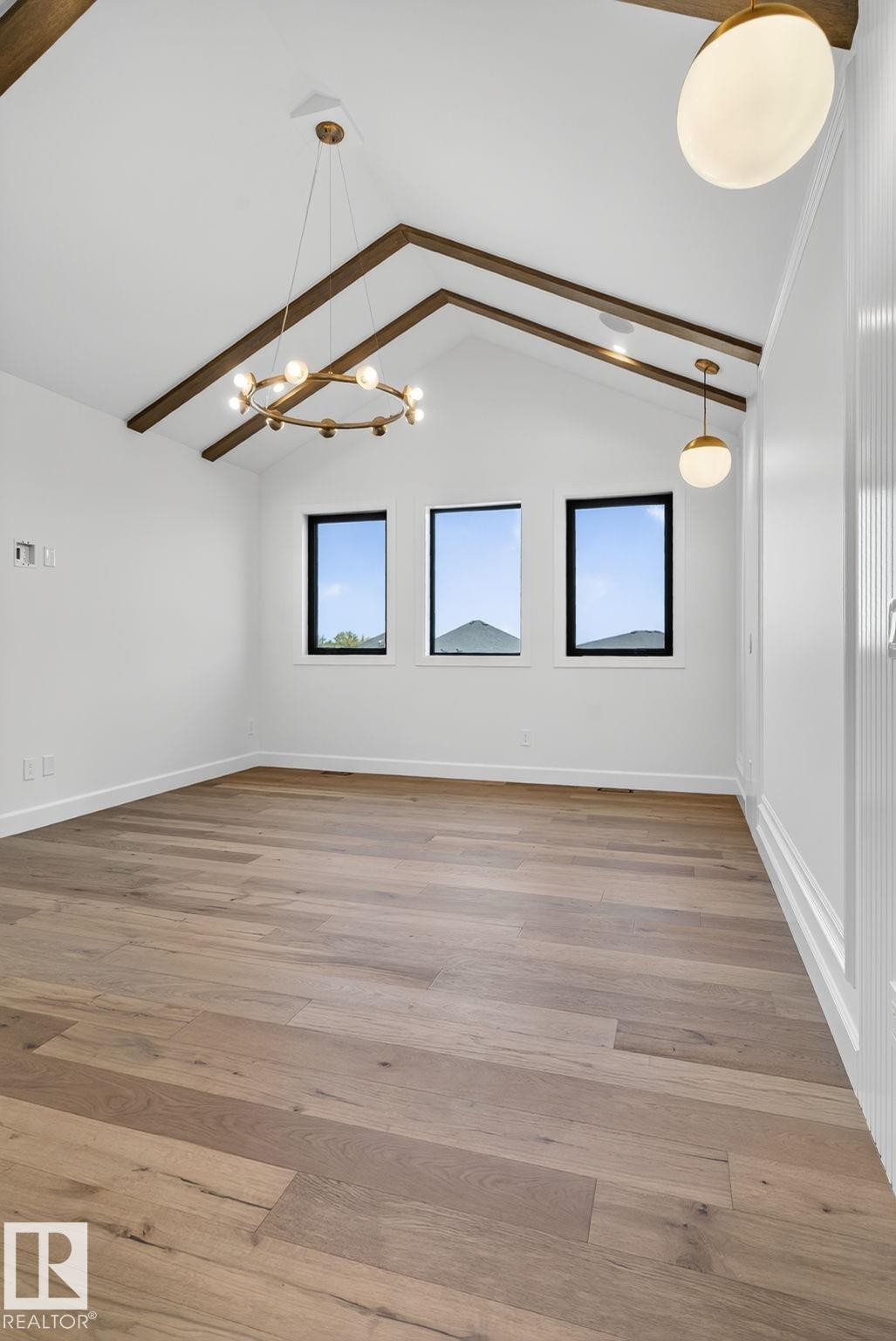 4706 Knight Close, Edmonton, AB - Indoor Photo Showing Other Room