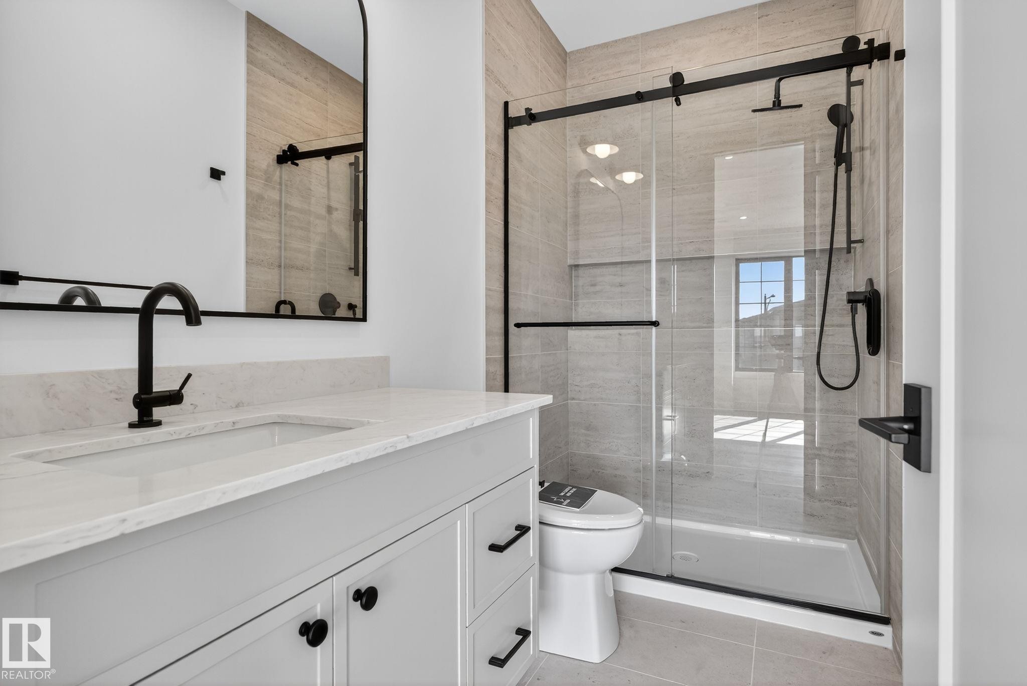 4706 Knight Close, Edmonton, AB - Indoor Photo Showing Bathroom