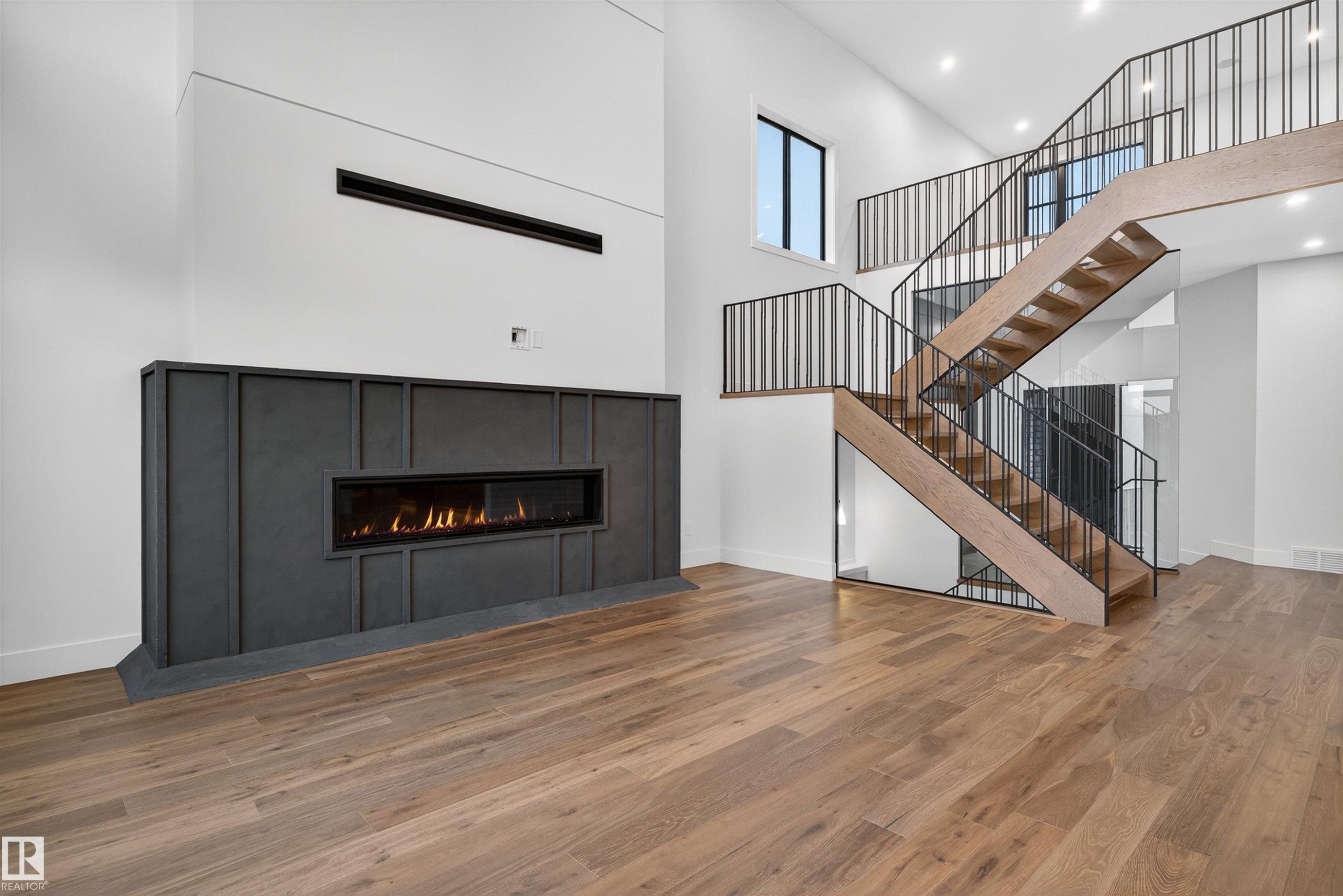 4712 Knight Close, Edmonton, AB - Indoor With Fireplace