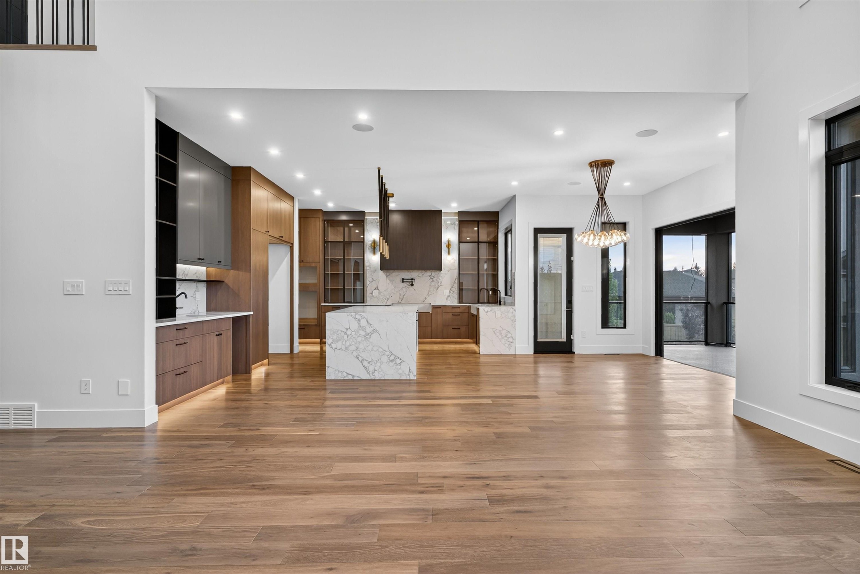 4712 Knight Close, Edmonton, AB - Indoor