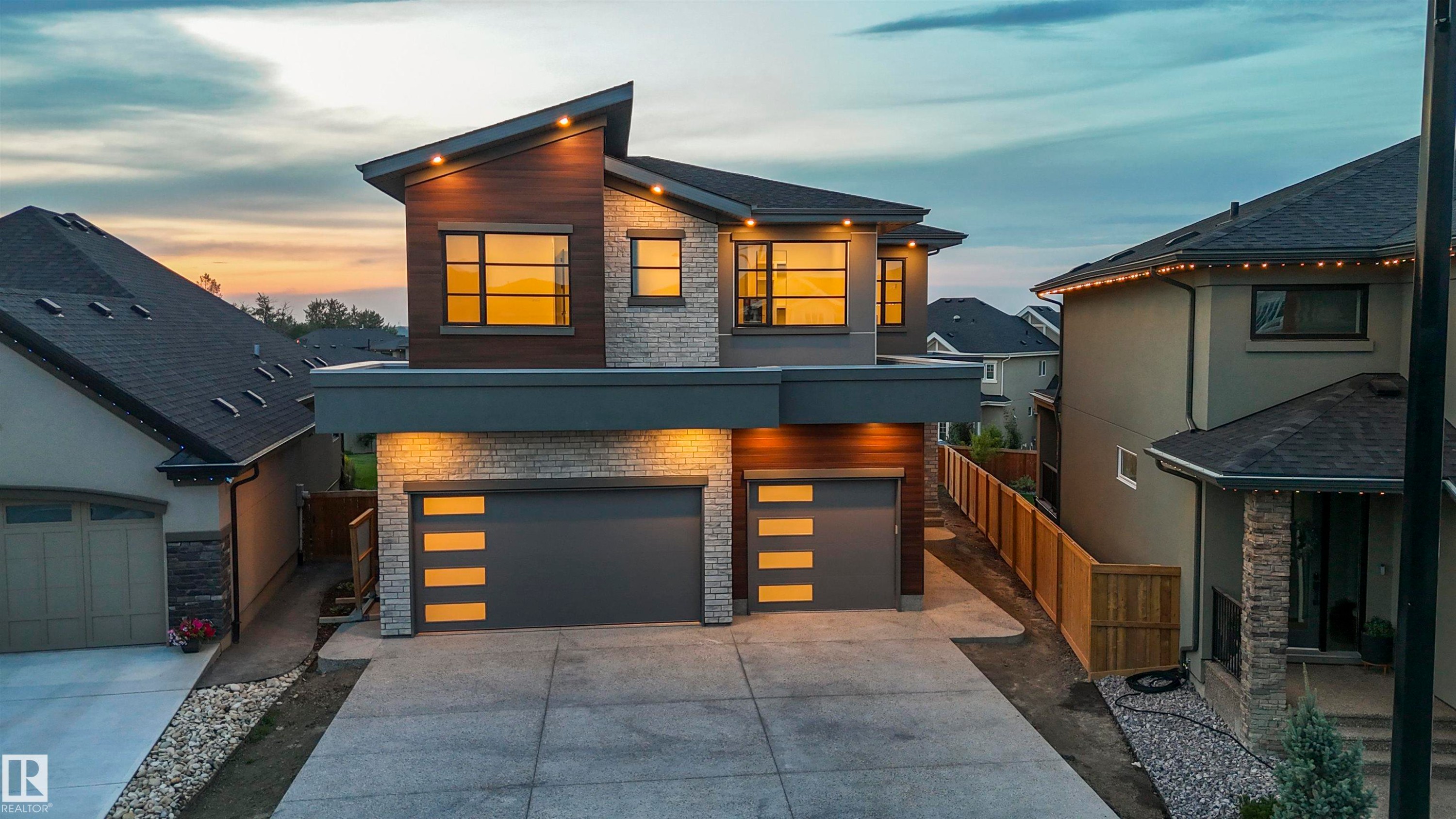 4712 Knight Close, Edmonton, AB - Outdoor