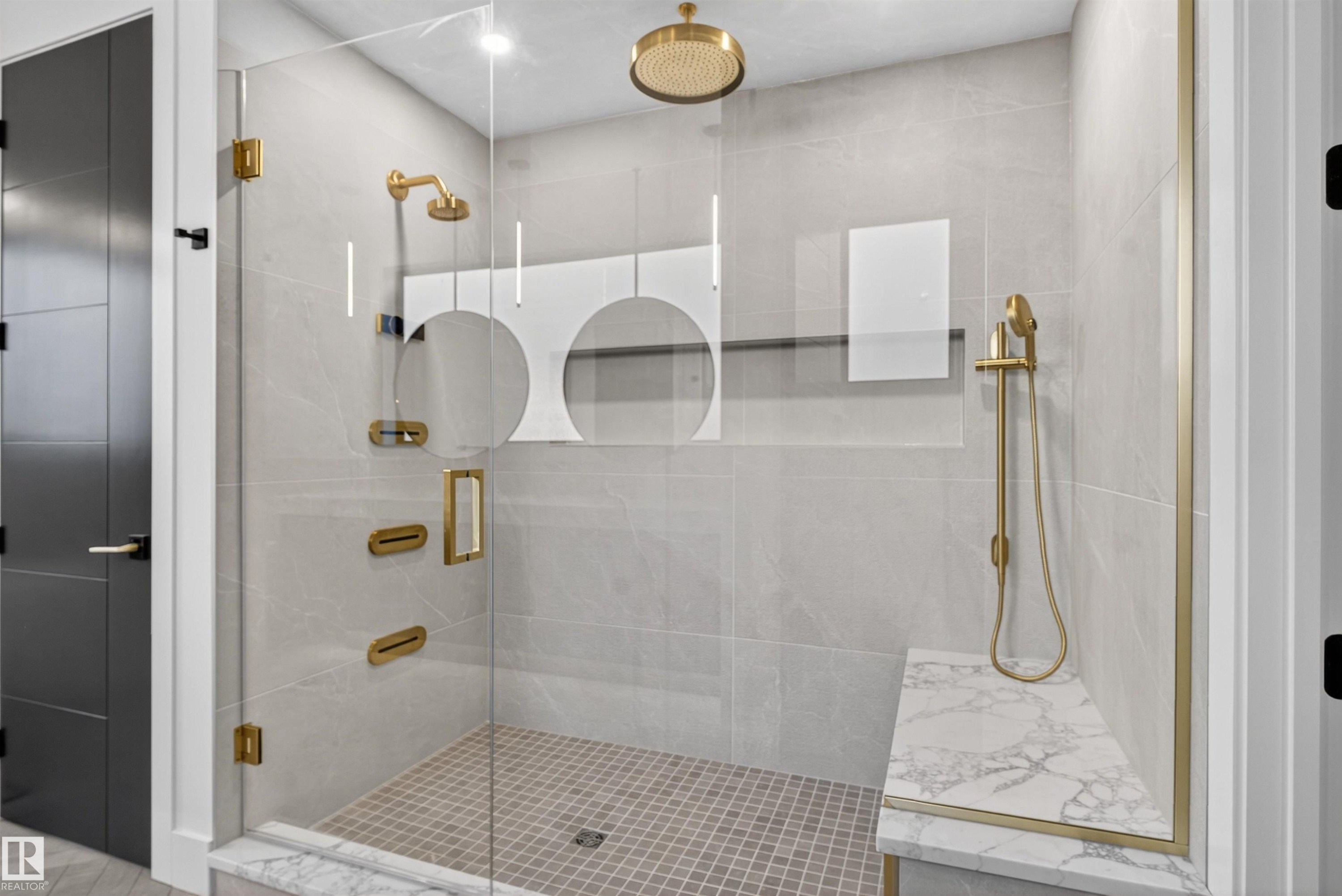 4712 Knight Close, Edmonton, AB - Indoor Photo Showing Bathroom