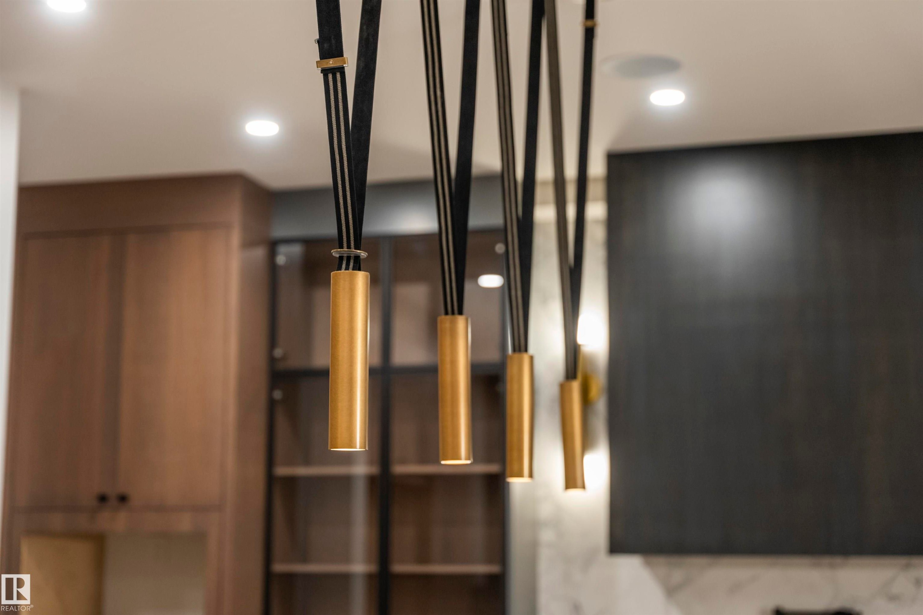 4712 Knight Close, Edmonton, AB - Indoor Photo Showing Other Room