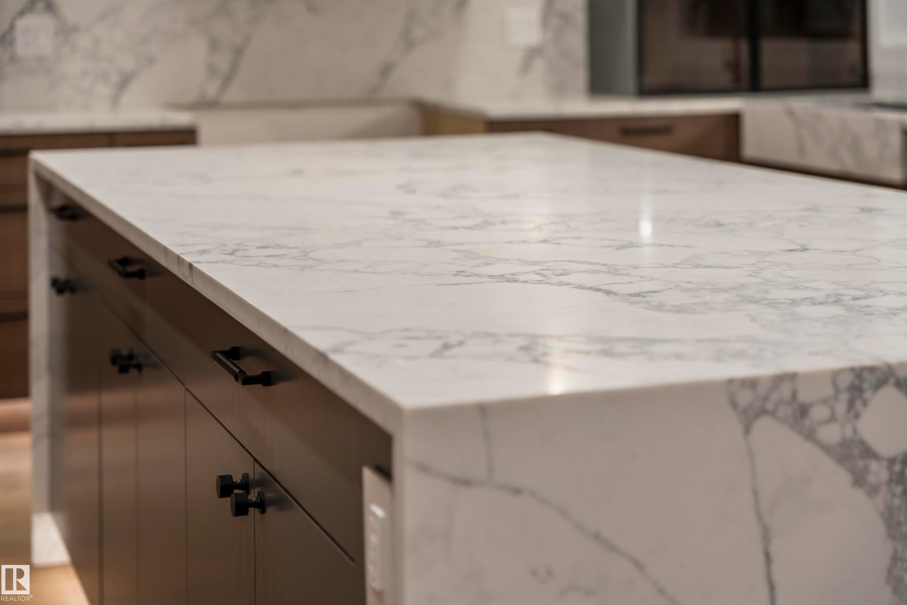 4712 Knight Close, Edmonton, AB - Indoor