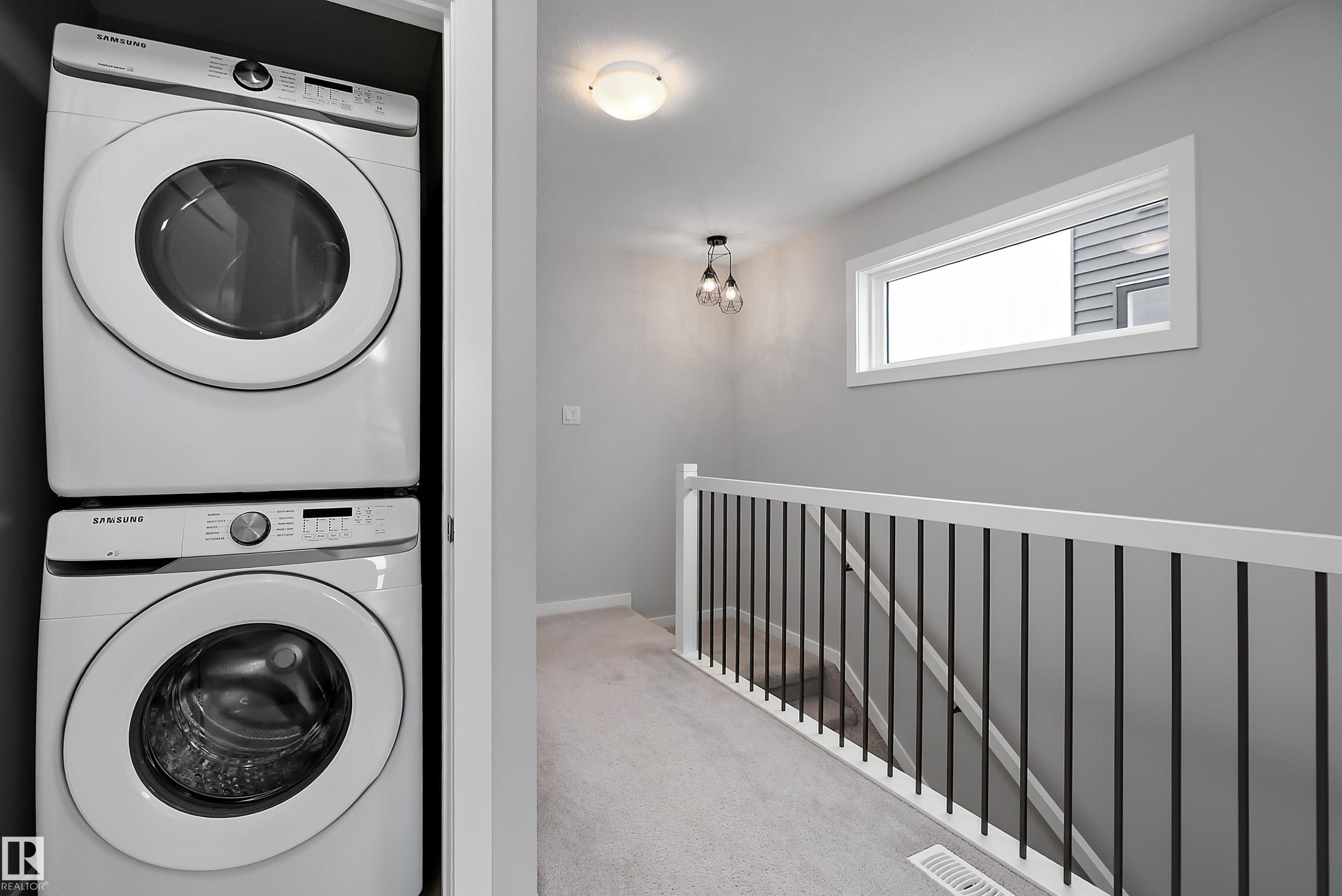1758 Keene Crescent, Edmonton, AB - Indoor Photo Showing Laundry Room