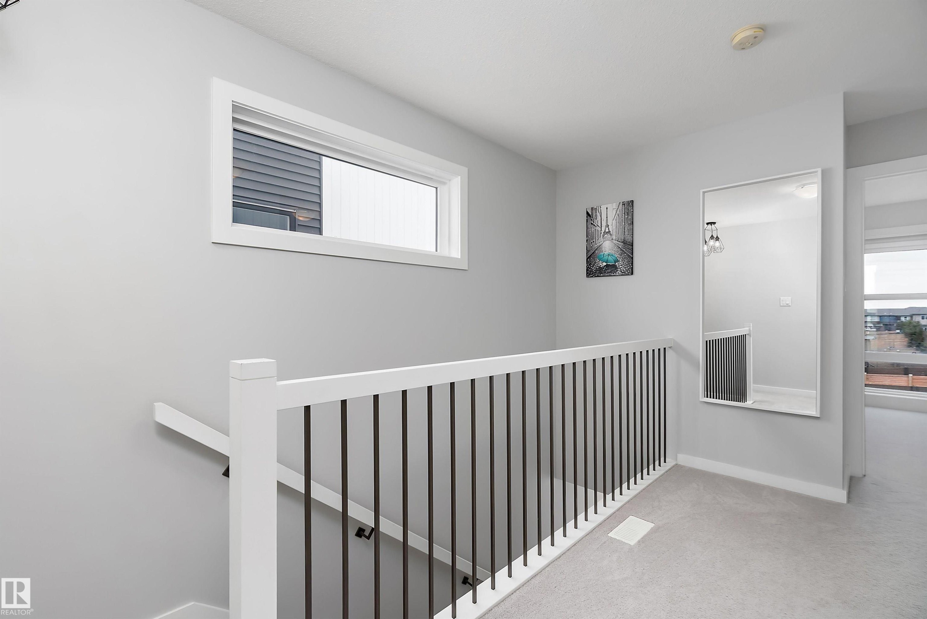 1758 Keene Crescent, Edmonton, AB - Indoor Photo Showing Other Room