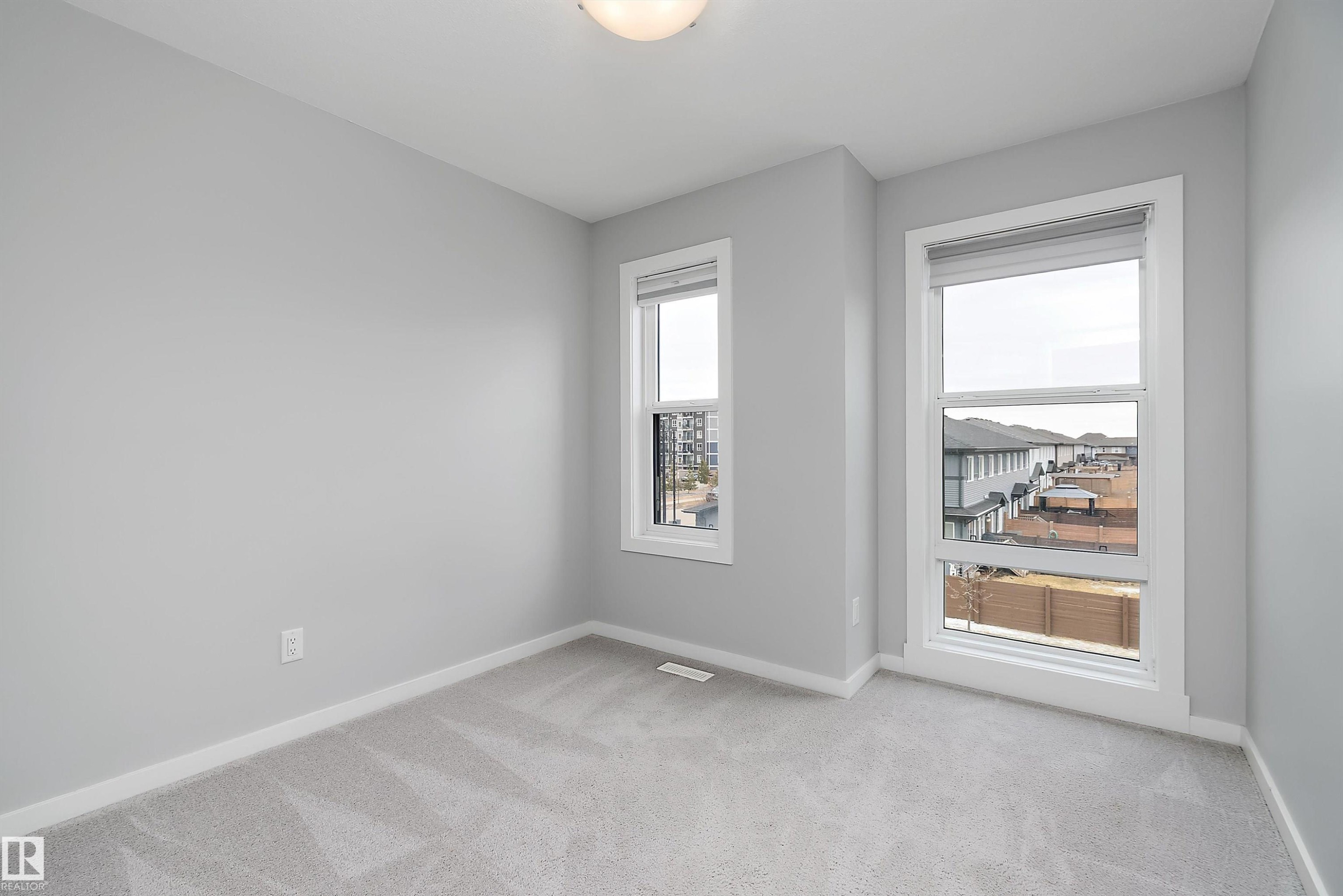 1758 Keene Crescent, Edmonton, AB - Indoor Photo Showing Other Room