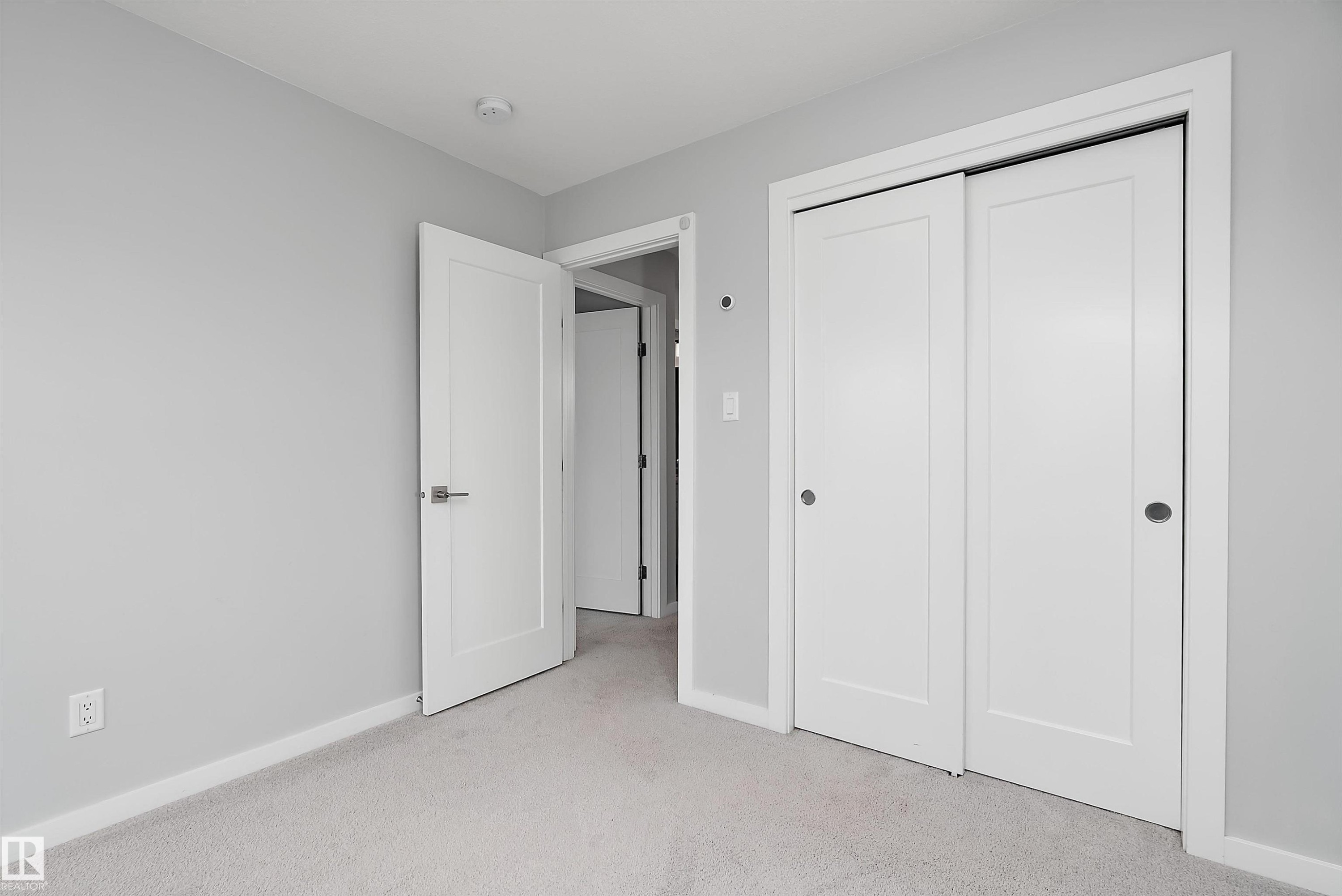 1758 Keene Crescent, Edmonton, AB - Indoor Photo Showing Other Room