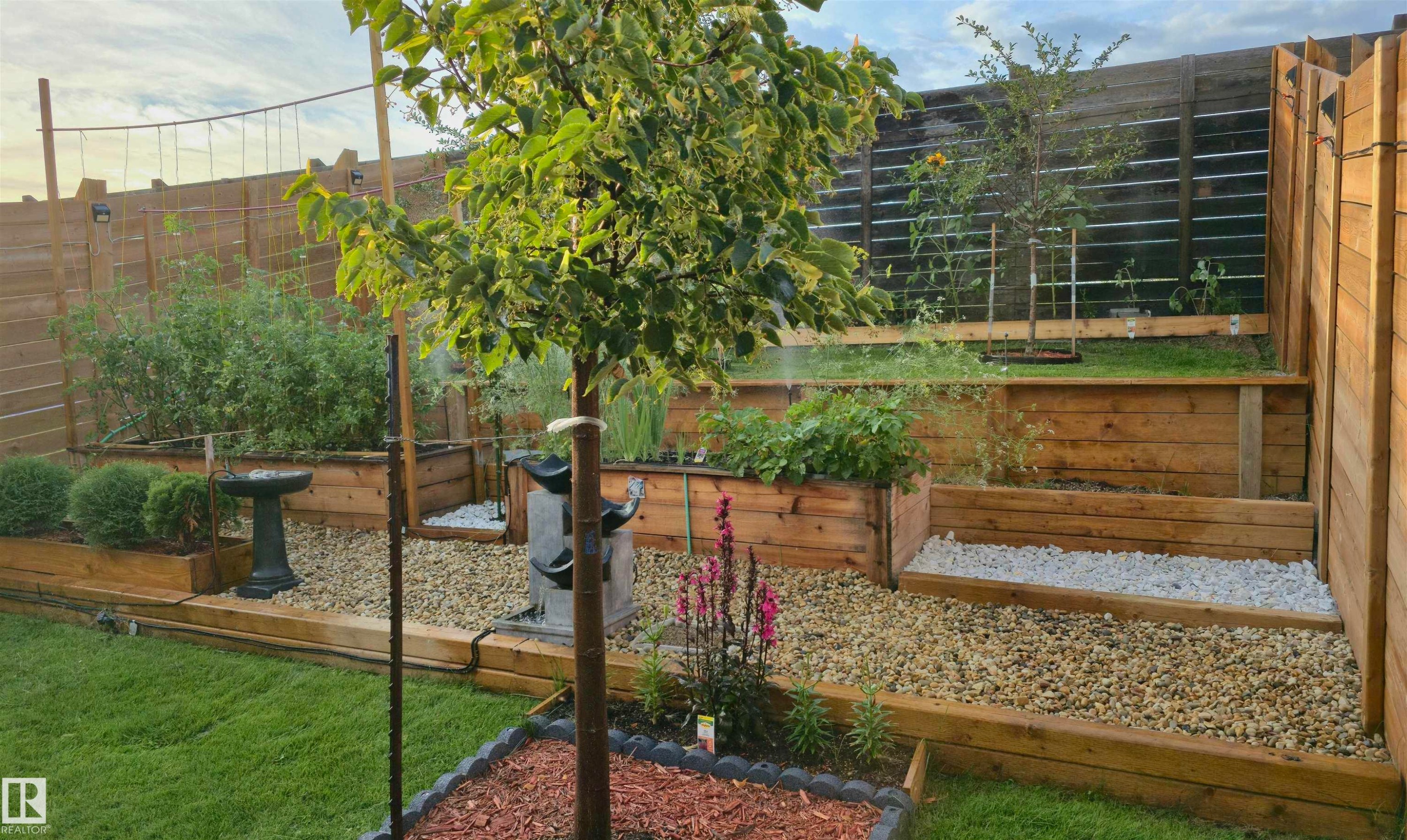 1758 Keene Crescent, Edmonton, AB -