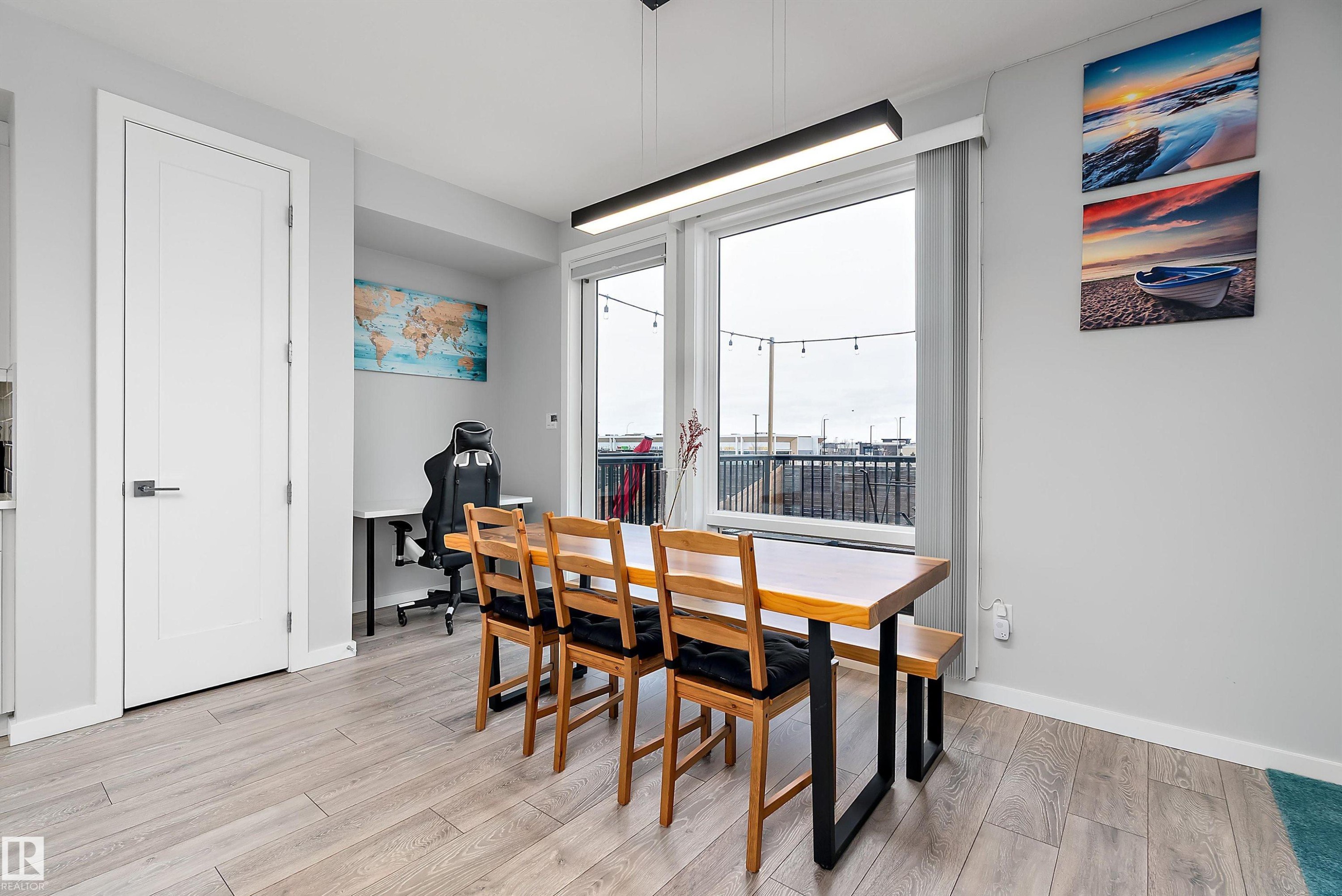 1758 Keene Crescent, Edmonton, AB - Indoor Photo Showing Dining Room