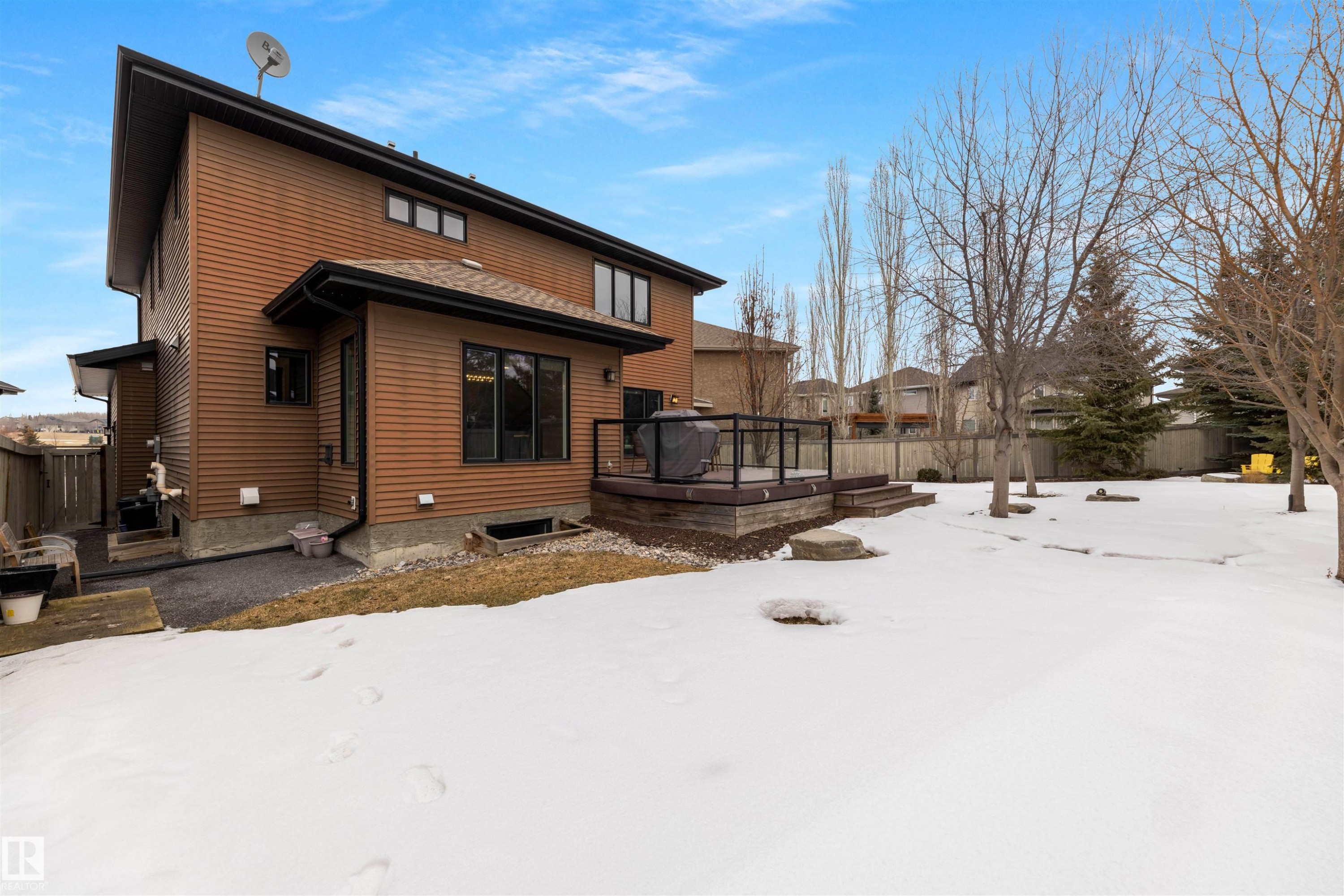 6011 Maynard Way, Edmonton, AB - Outdoor